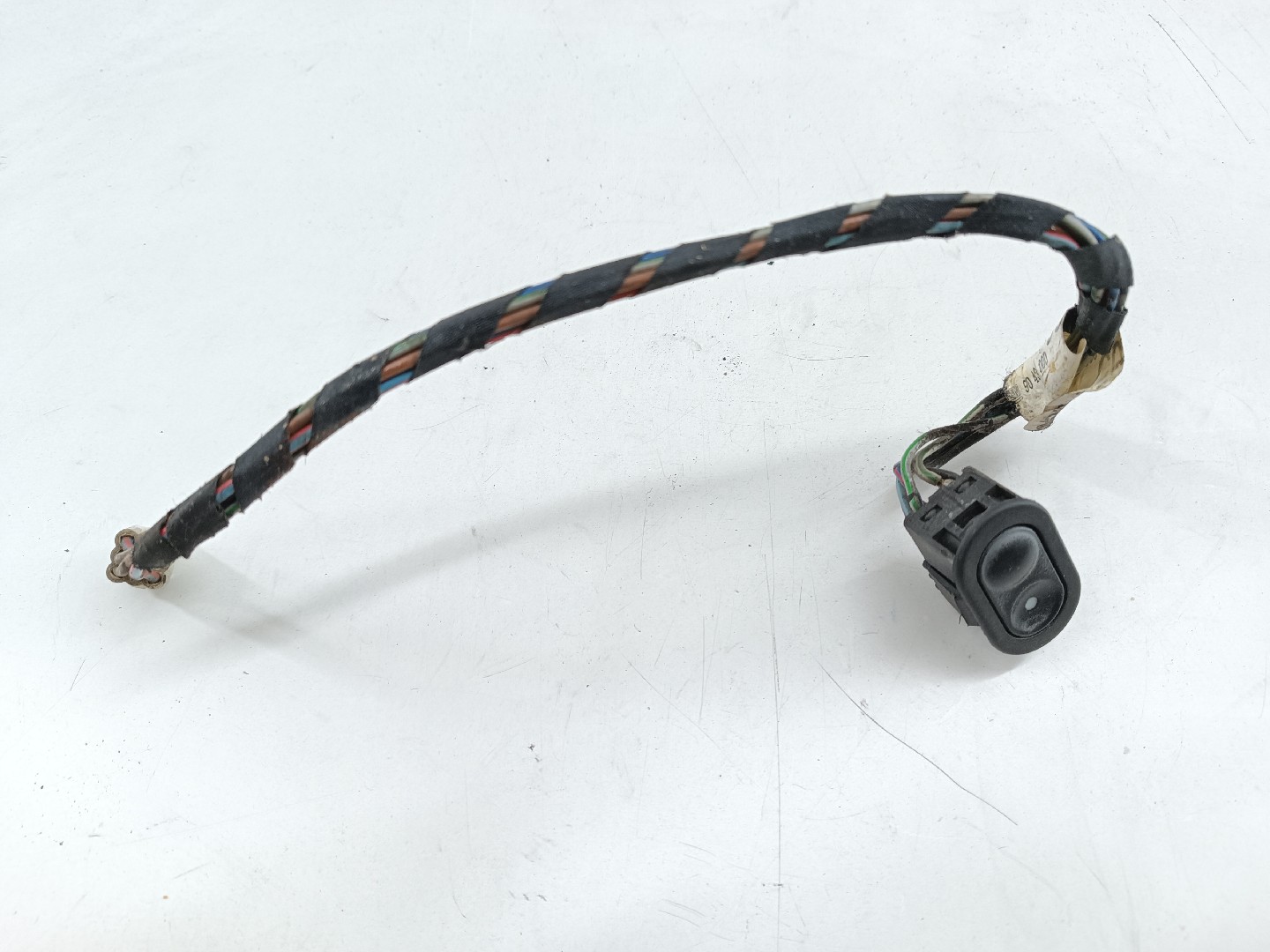 Comutador de vidro frente direito OPEL CORSA B (S93) | 93 - 02 Imagem-5