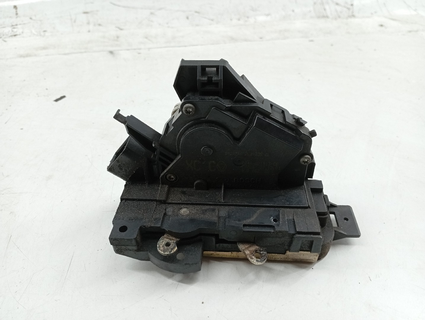 Fecho da Porta Frente Esquerdo FORD FOCUS Caixa/Combi (DNW) | 98 - 05