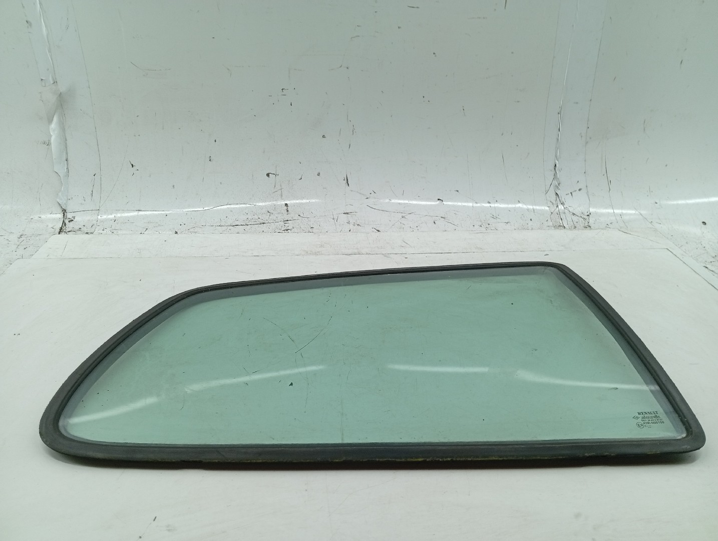 Vidro Painel Tras Direito RENAULT TWINGO I (C06_) | 93 - 12 Imagem-1