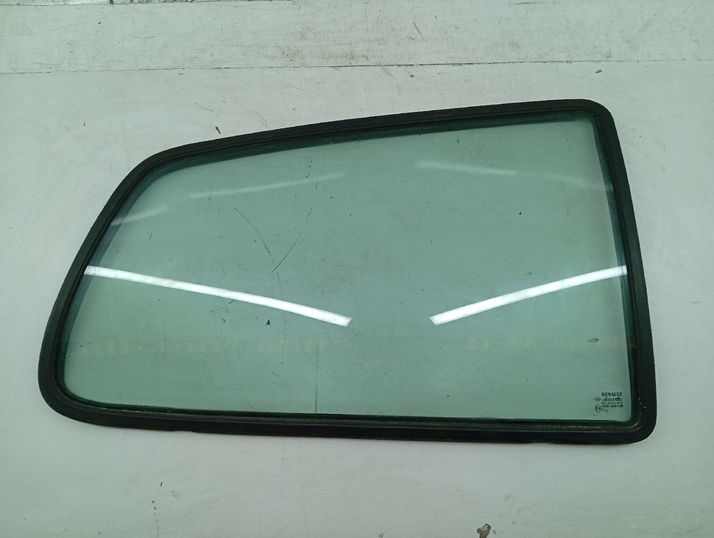 Vidro Painel Tras Direito RENAULT TWINGO I (C06_) | 93 - 12