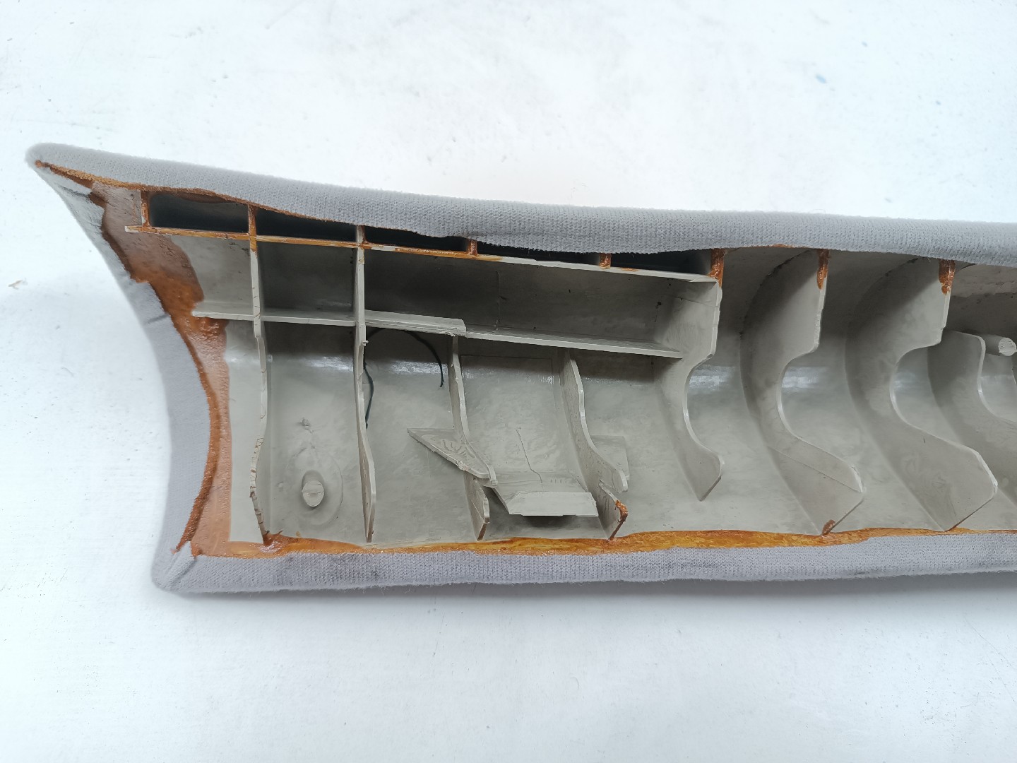 Moldura de pilar A MERCEDES-BENZ E-CLASS T-Model (S211) | 03 - 09 Imagem-4