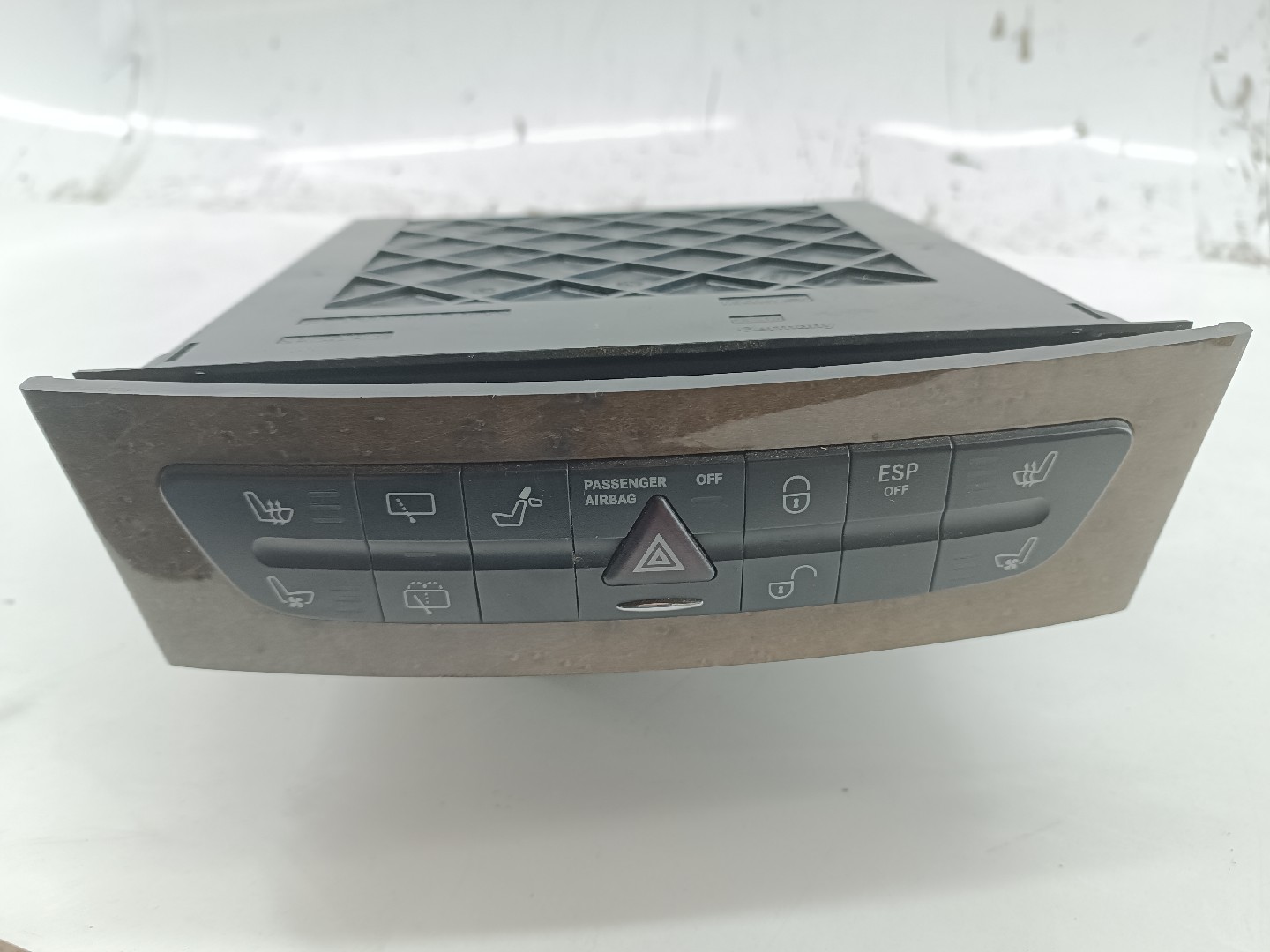Consola Central MERCEDES-BENZ E-CLASS T-Model (S211) | 03 - 09 Imagem-8