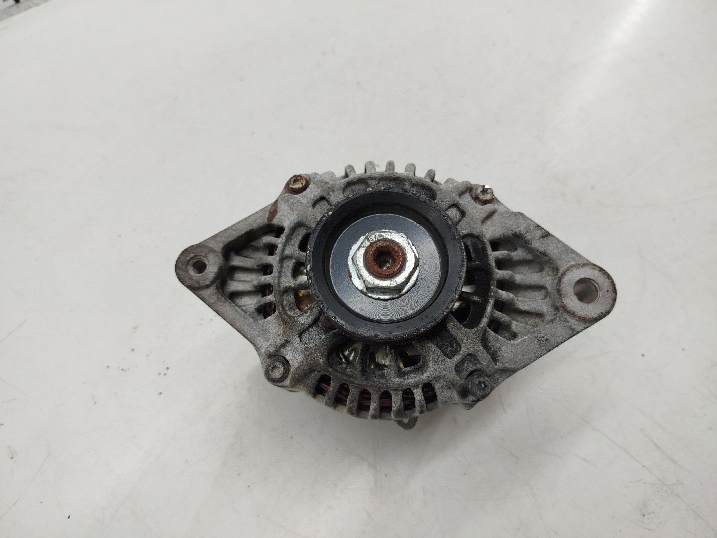 Alternator NISSAN ALMERA I (N15) | 95 - 00 Imagem-1