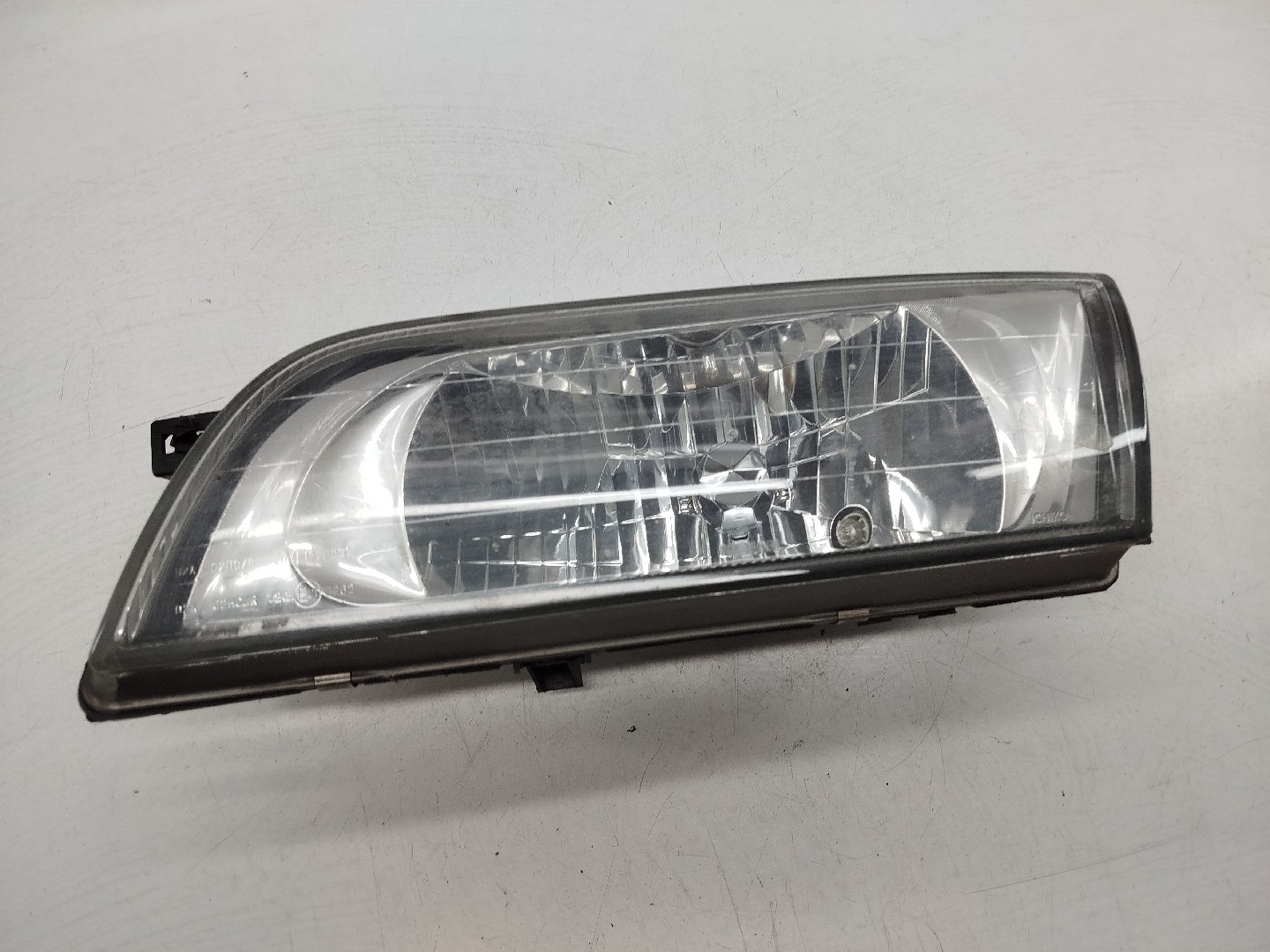 Ótica Esquerda NISSAN ALMERA I (N15) | 95 - 00