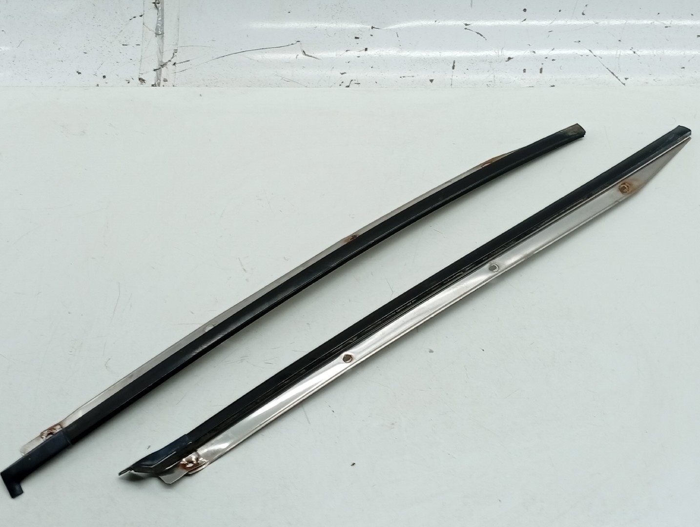 Friso do Vidro NISSAN ALMERA I (N15) | 95 - 00