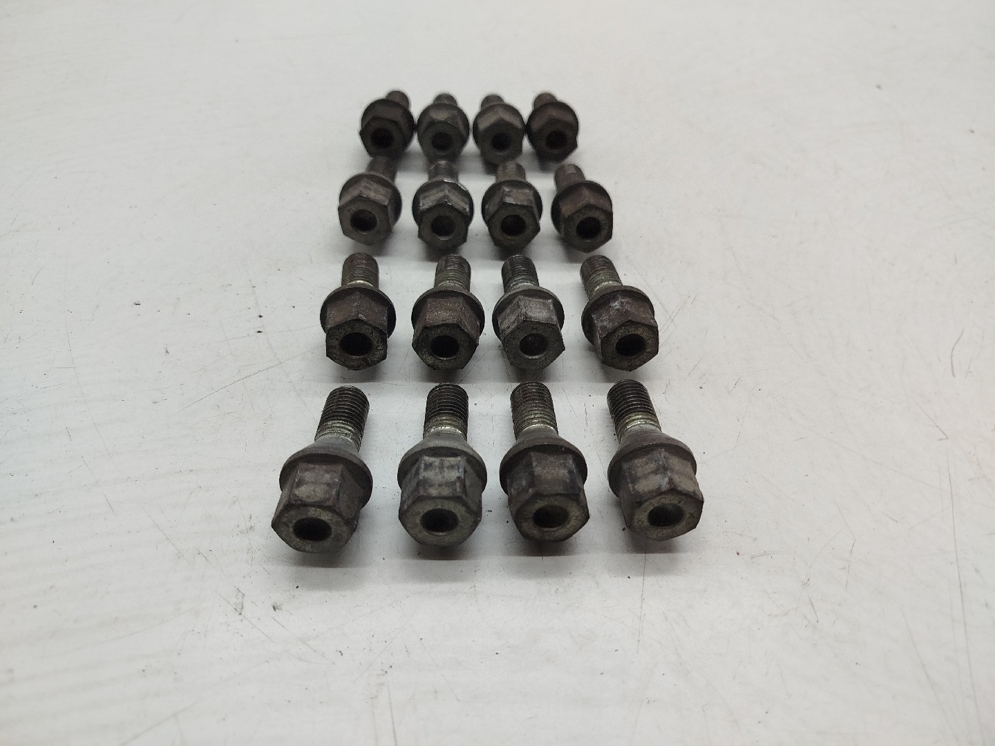 Pernos OPEL CORSA C (X01) | 00 - 09 Imagem-1