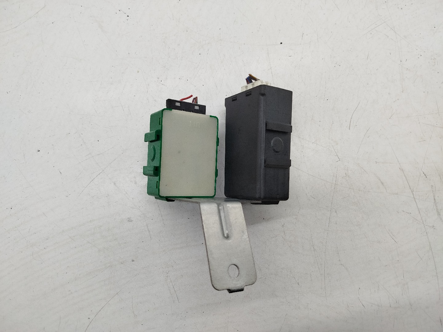 Módulo imobilizador NISSAN ALMERA I (N15) | 95 - 00 Imagem-1