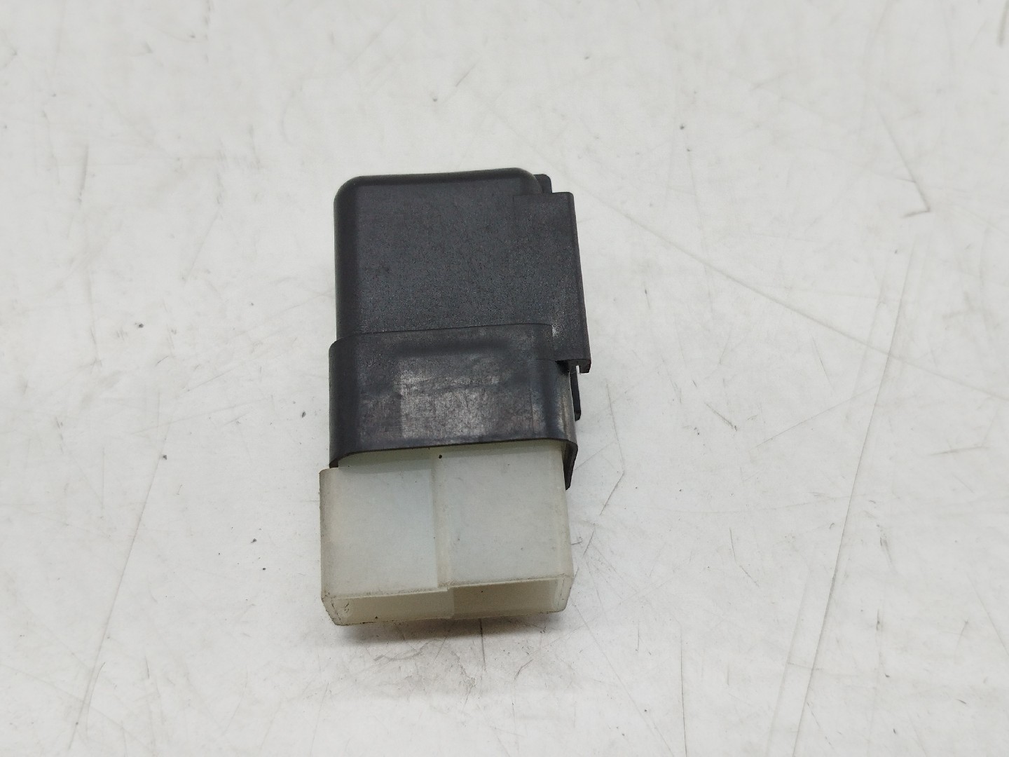 Módulo relé NISSAN ALMERA I (N15) | 95 - 00 Imagem-1