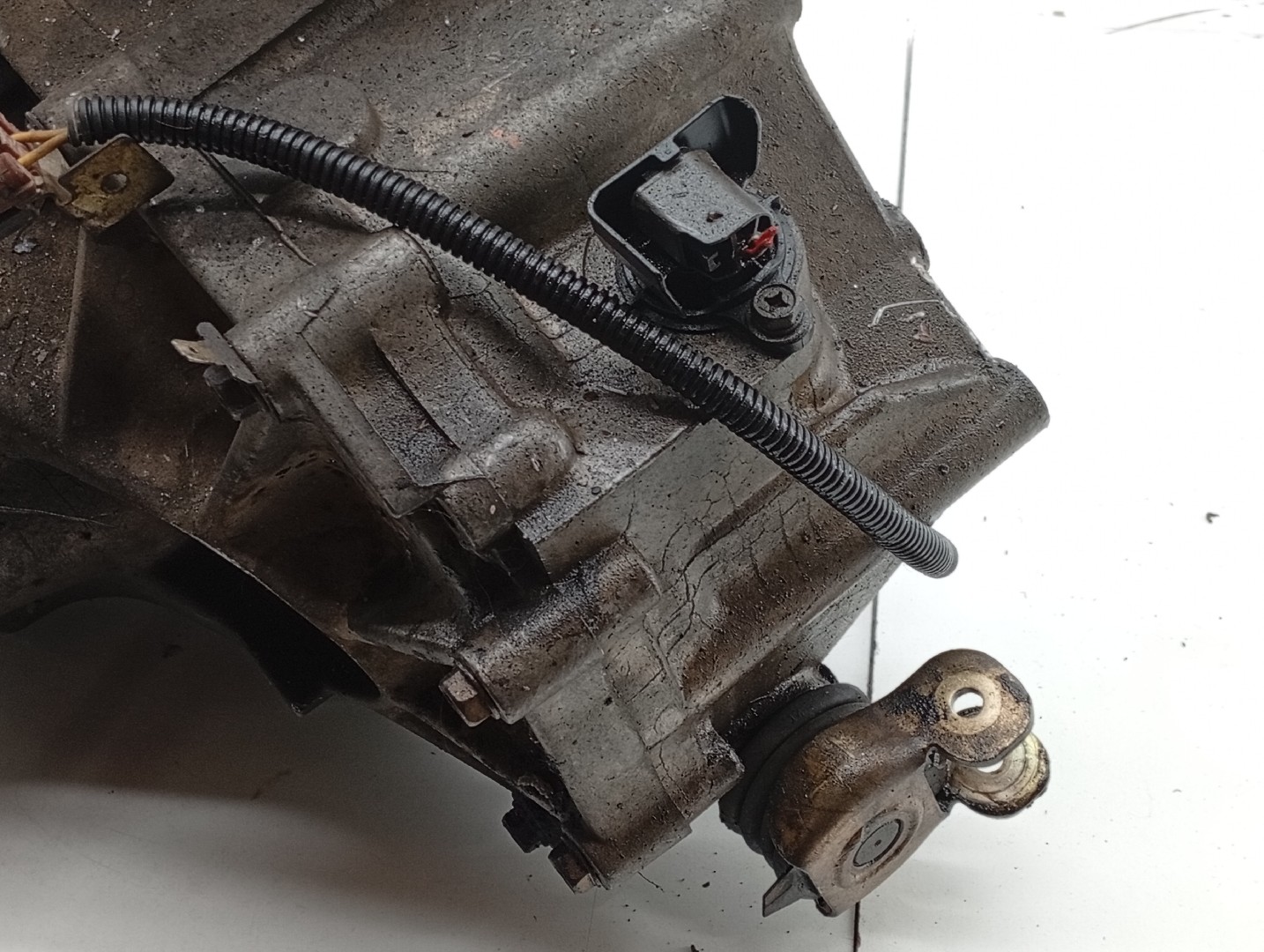 Caixa de Velocidades Manual NISSAN ALMERA I (N15) | 95 - 00 Imagem-4