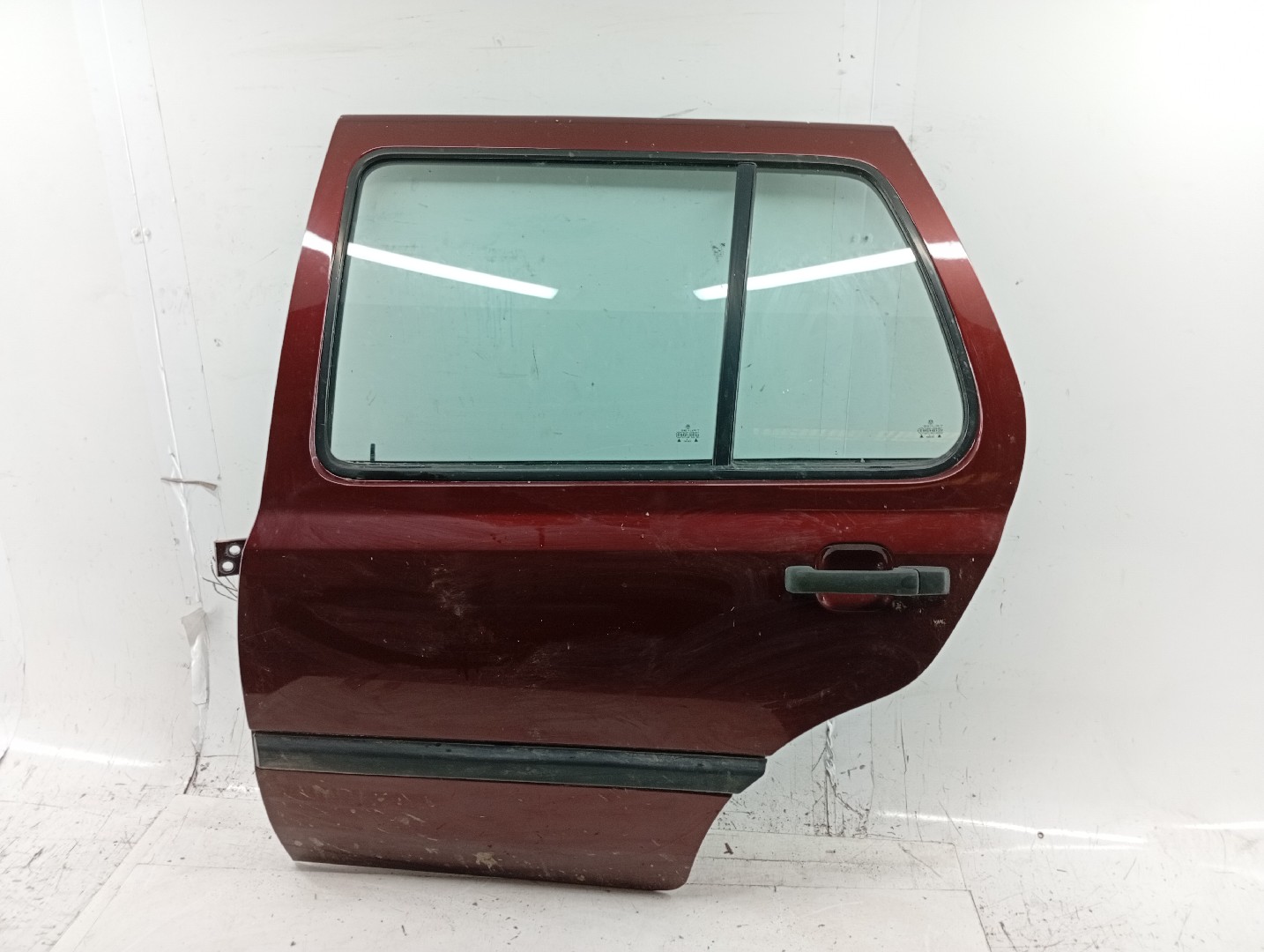 Porta Traseira Esquerda VOLKSWAGEN VENTO (1H2) | 91 - 98 Imagem-1