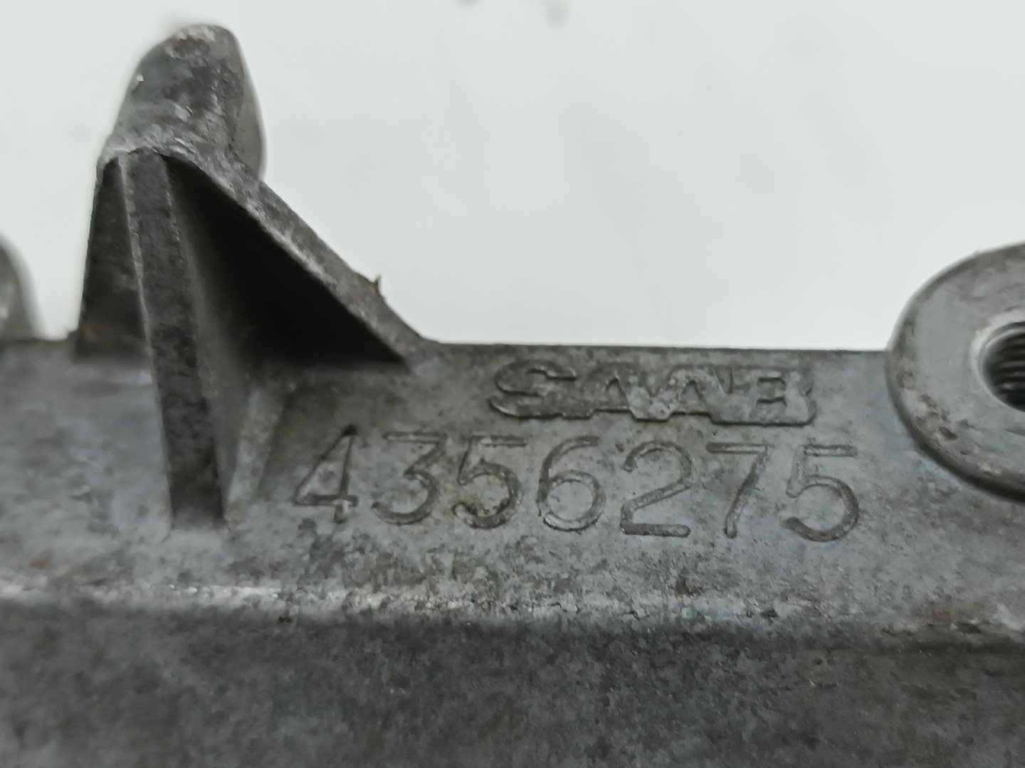 Suporte de Compressor de Ar Condicionado SAAB 9000 | 85 - 98 Imagem-2