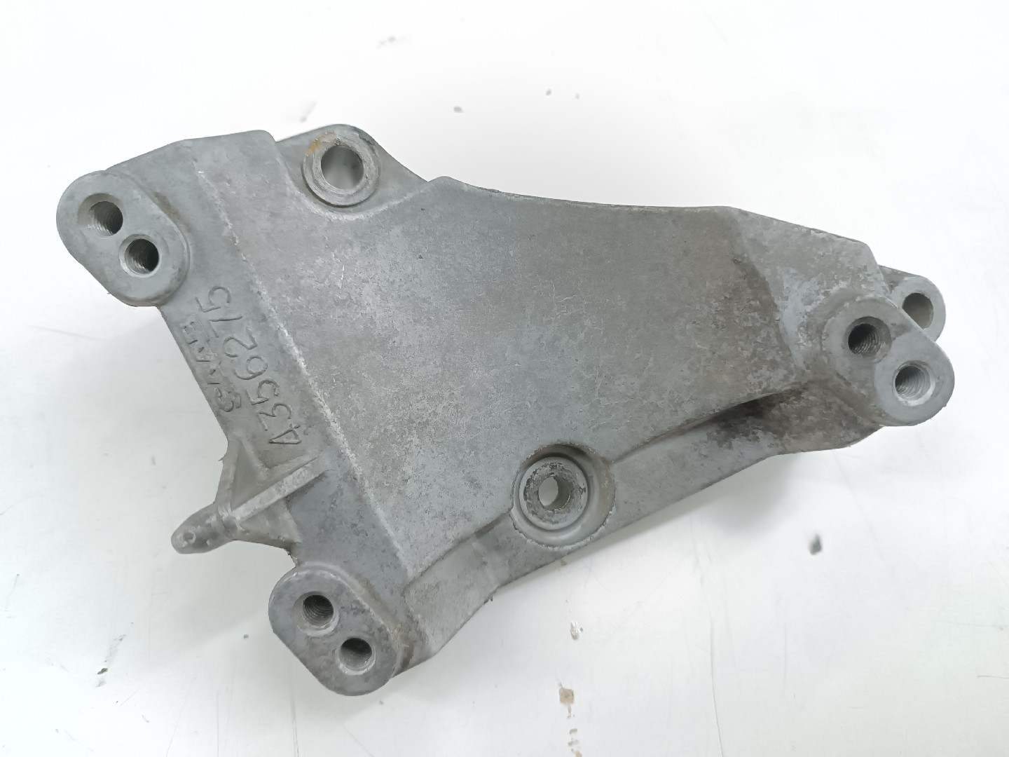 Suporte de Compressor de Ar Condicionado SAAB 9000 | 85 - 98 Imagem-1