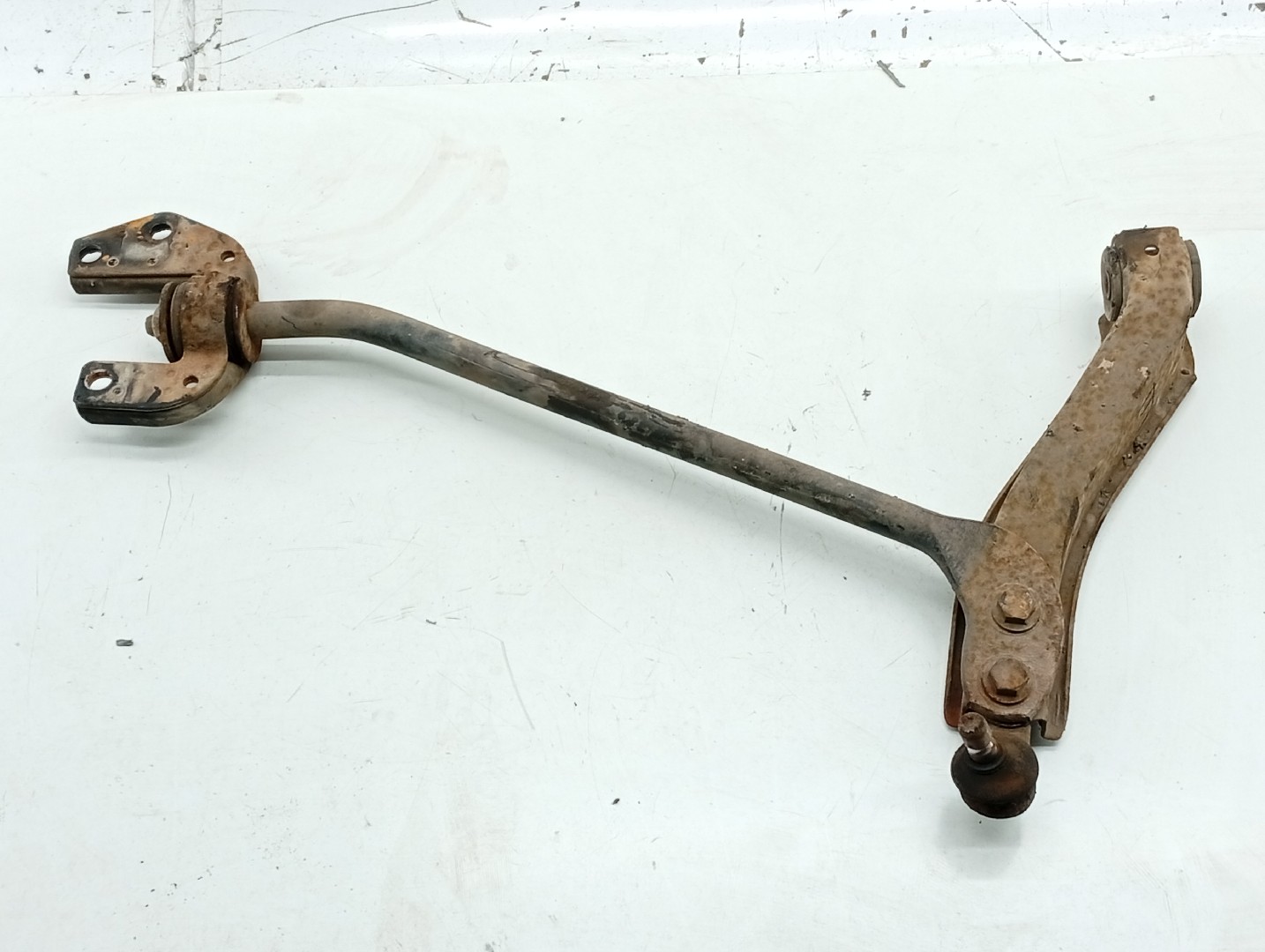 Braço de suspensão frente esquerdo OPEL CORSA B (S93) | 93 - 02