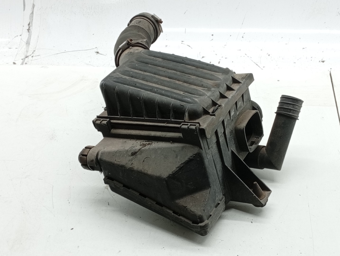 Caixa de filtro de ar com tubo de ar OPEL CORSA B (S93) | 93 - 02