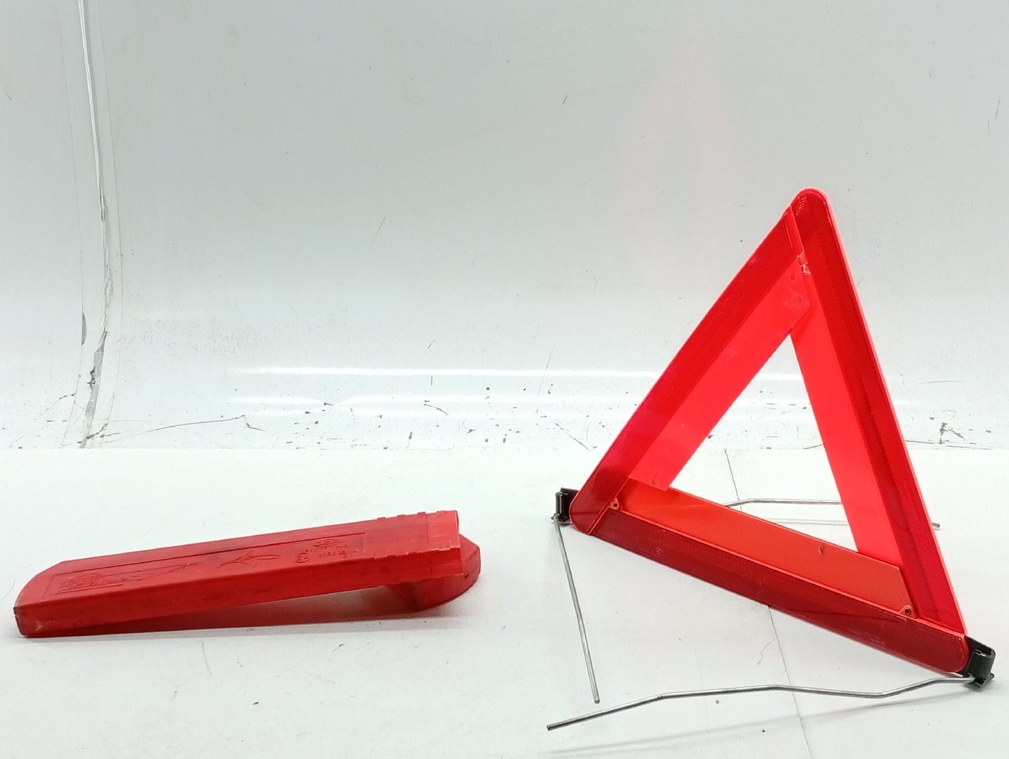 Triangulo OPEL CORSA B (S93) | 93 - 02 Imagem-1