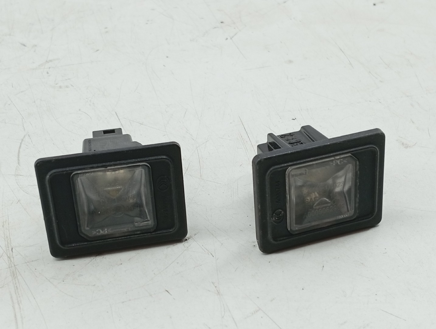 Luz da Matricula MERCEDES-BENZ C-CLASS T-Model (S205) | 14 -  Imagem-1