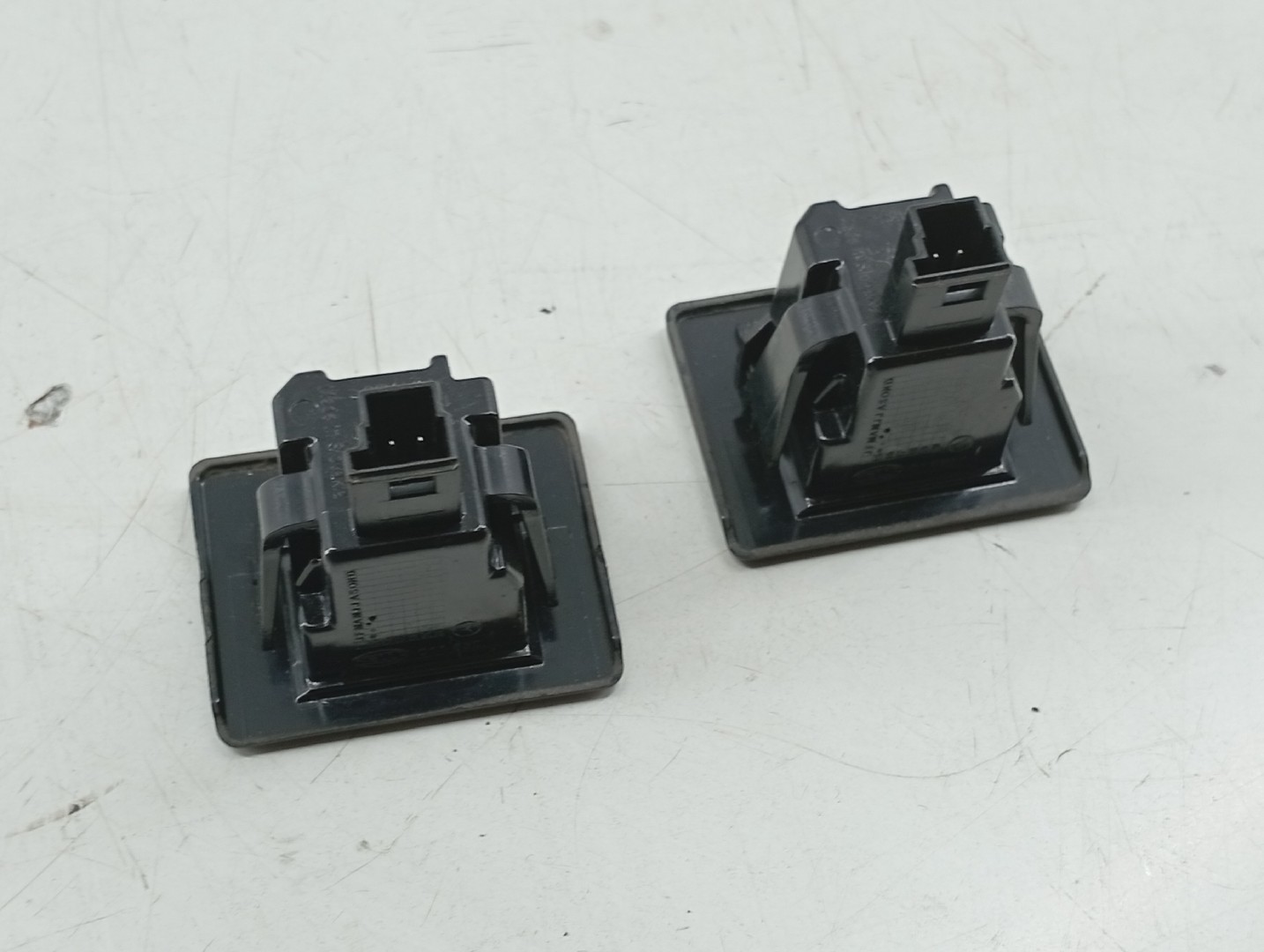 Luz da Matricula MERCEDES-BENZ C-CLASS T-Model (S205) | 14 -  Imagem-2