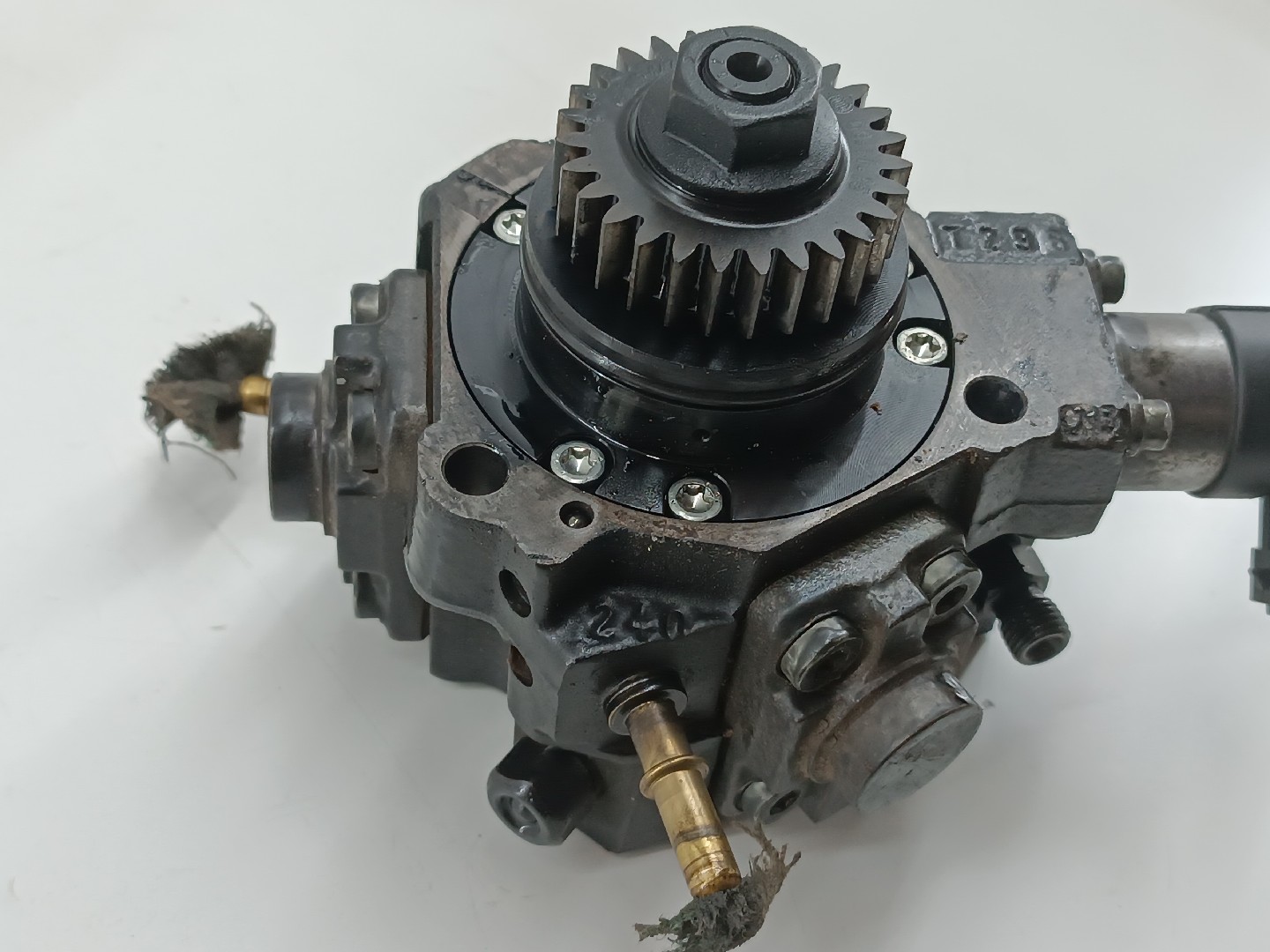 Bomba de injecção MERCEDES-BENZ C-CLASS T-Model (S205) | 14 -  Imagem-3