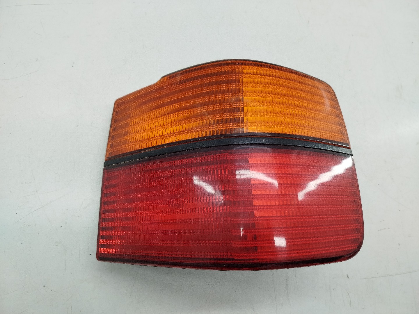 Farolim Stop Direito VOLKSWAGEN VENTO (1H2) | 91 - 98