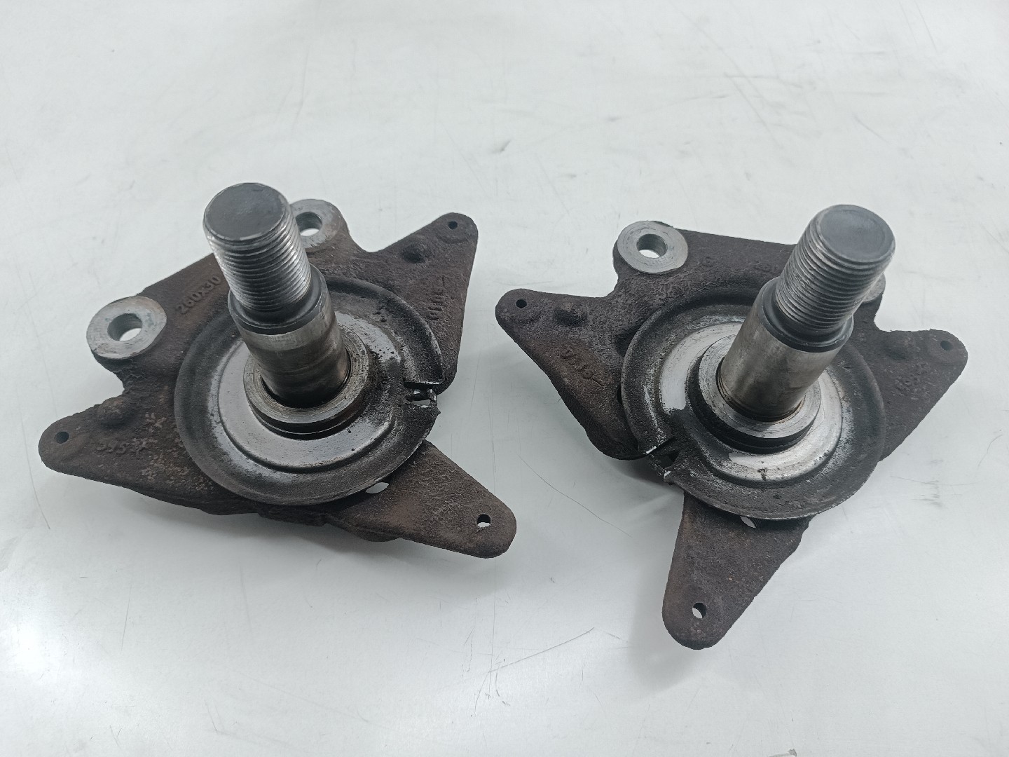 Cubos de eixo traseiro RENAULT MEGANE III Grandtour (KZ0/1) | 08 - 