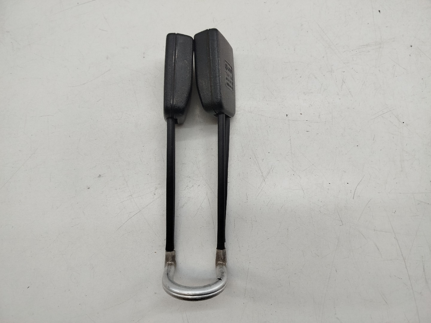 Encaixe cinto traseiro VOLKSWAGEN VENTO (1H2) | 91 - 98 Imagem-2