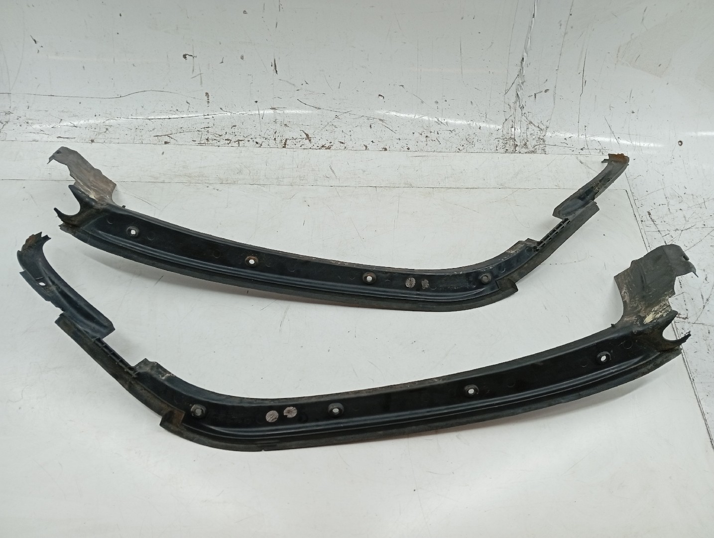 Moldura de pilar MERCEDES-BENZ E-CLASS T-Model (S211) | 03 - 09
