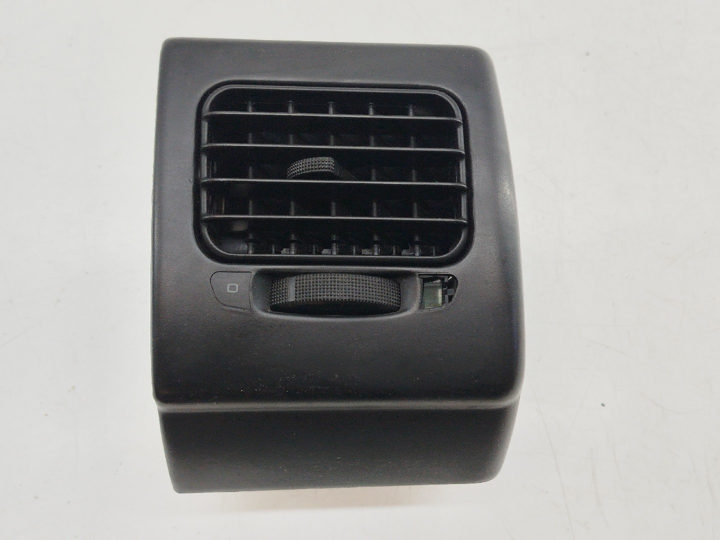 Difusor de ar VOLKSWAGEN VENTO (1H2) | 91 - 98 Imagem-7