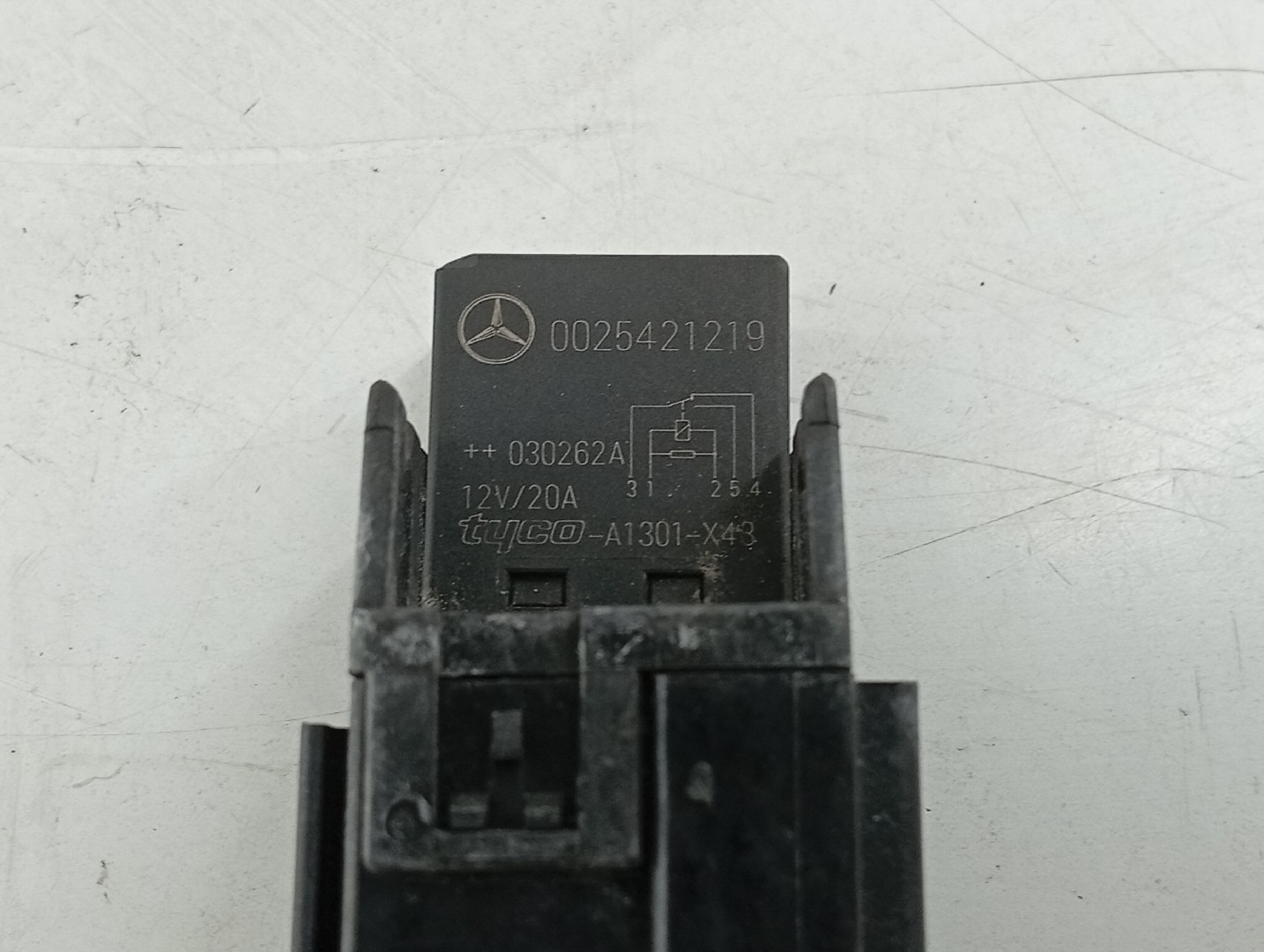 Módulo relé MERCEDES-BENZ E-CLASS T-Model (S211) | 03 - 09 Imagem-1