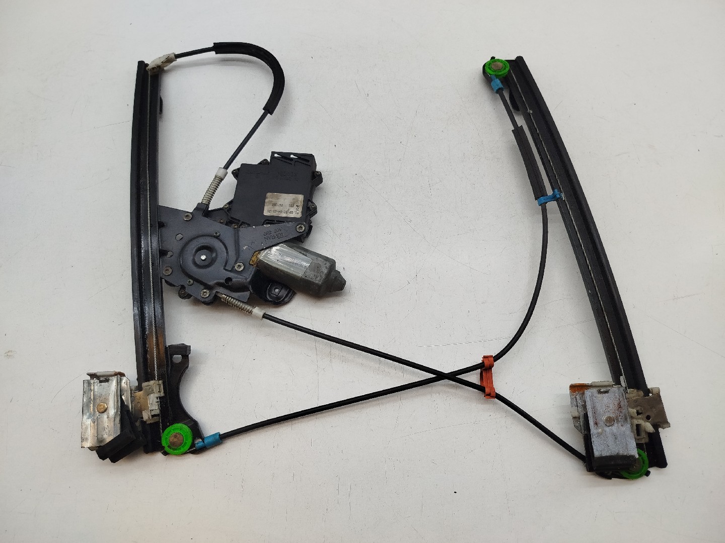 Motor e elevador de vidro frente direito VOLKSWAGEN VENTO (1H2) | 91 - 98 Imagem-3