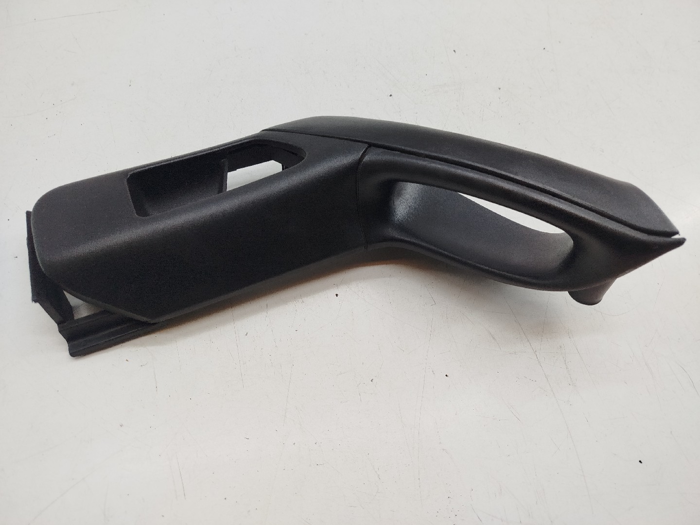 Pega da porta VOLKSWAGEN VENTO (1H2) | 91 - 98 Imagem-1