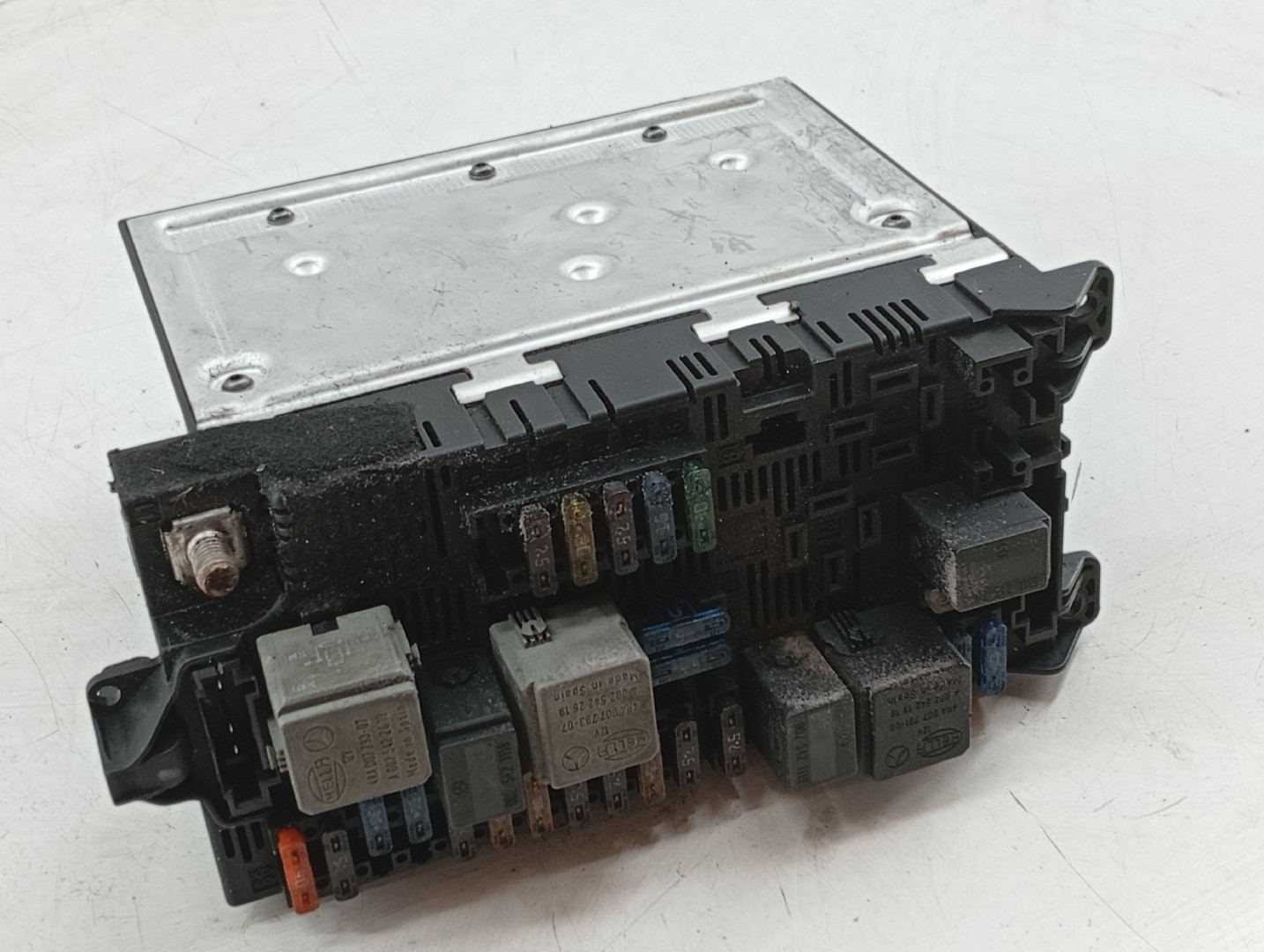 Caixa de fusíveis e relés MERCEDES-BENZ E-CLASS T-Model (S211) | 03 - 09 Imagem-4