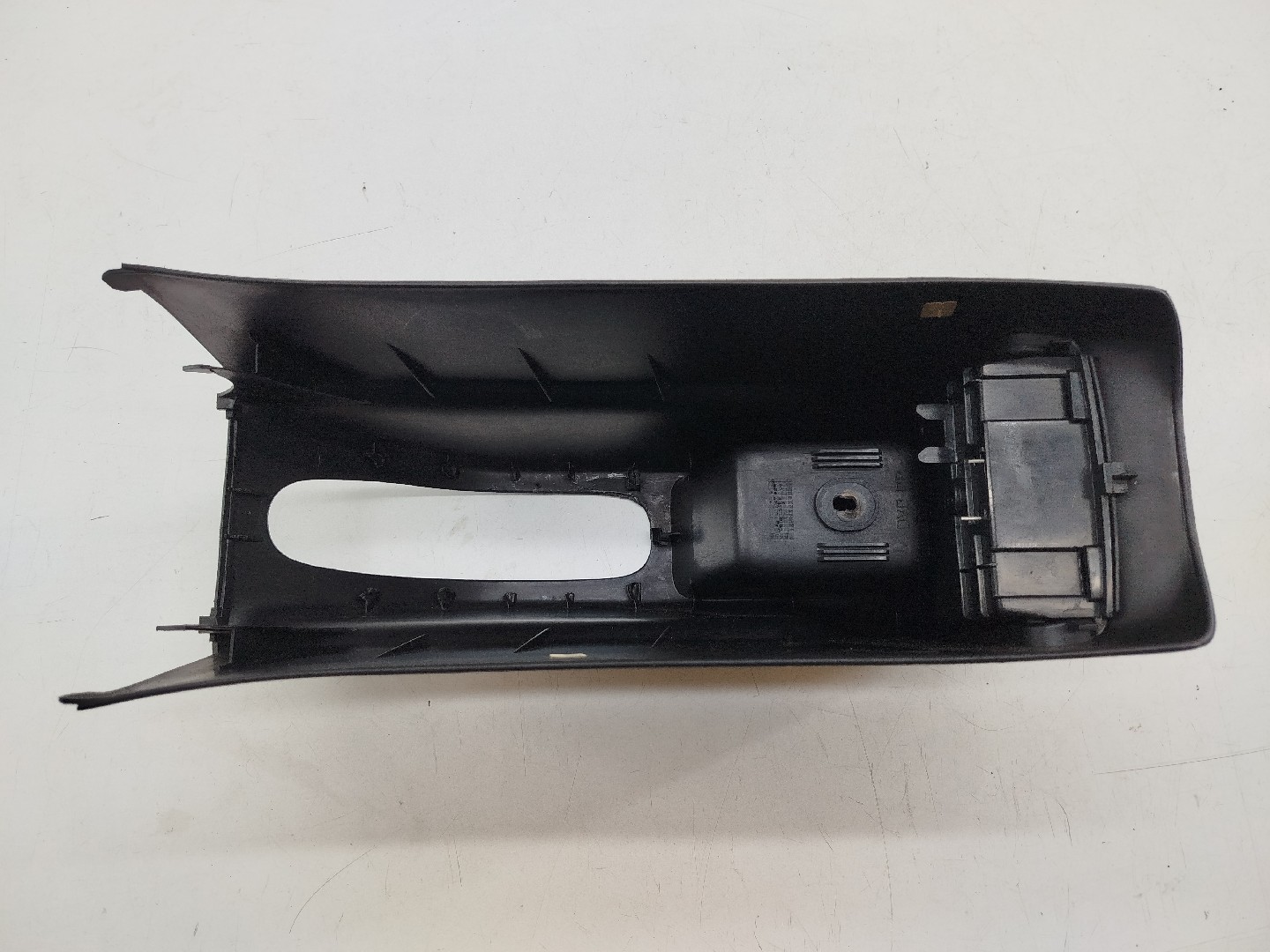 Consola Central VOLKSWAGEN VENTO (1H2) | 91 - 98 Imagem-2