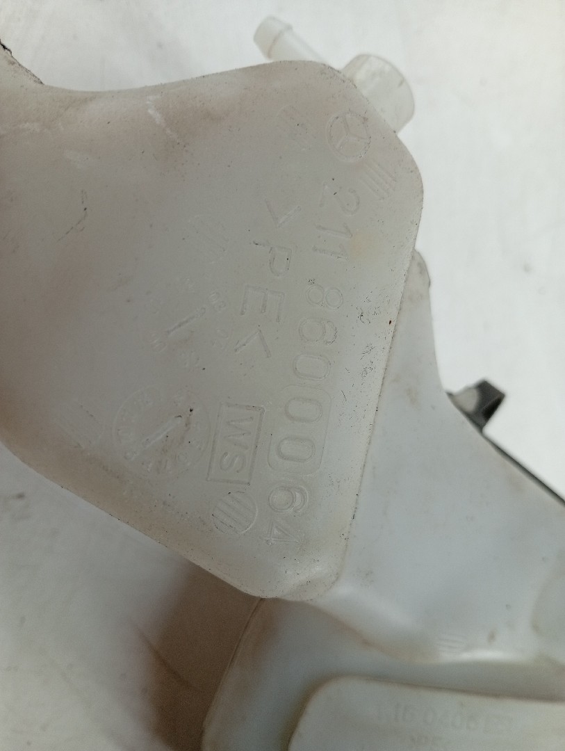 Reservatório de água do limpa para-brisas MERCEDES-BENZ E-CLASS T-Model (S211) | 03 - 09 Imagem-1