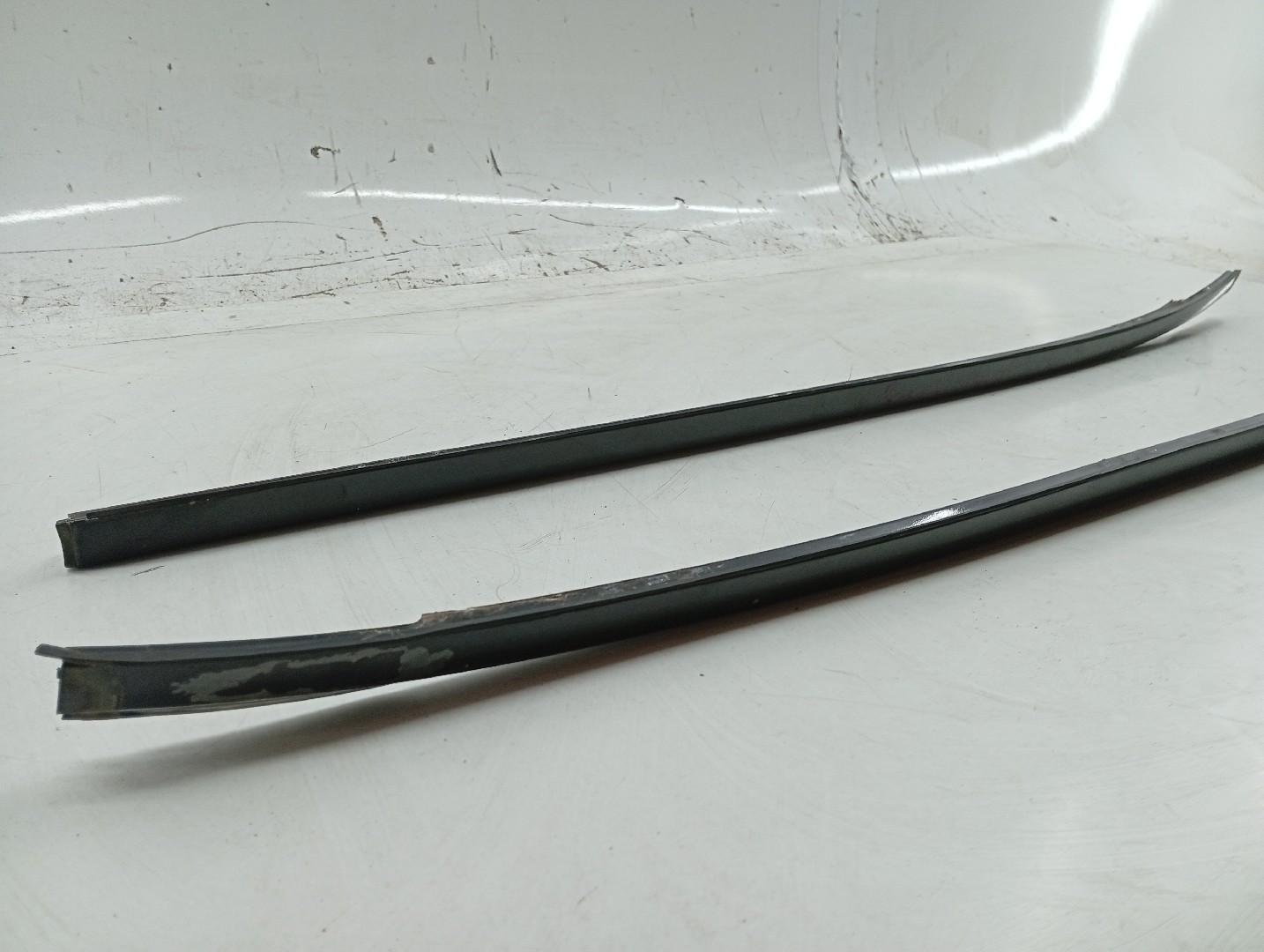 Friso do Vidro MERCEDES-BENZ E-CLASS T-Model (S211) | 03 - 09 Imagem-2