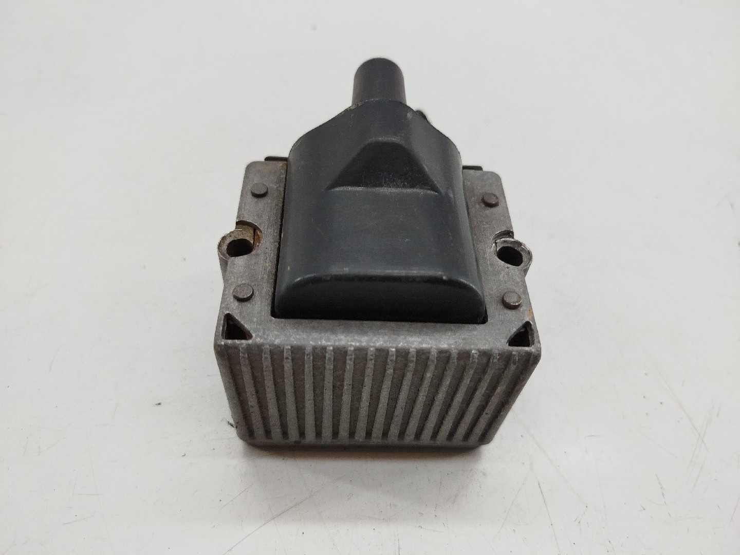 Bobine de ignição VOLKSWAGEN VENTO (1H2) | 91 - 98 Imagem-3