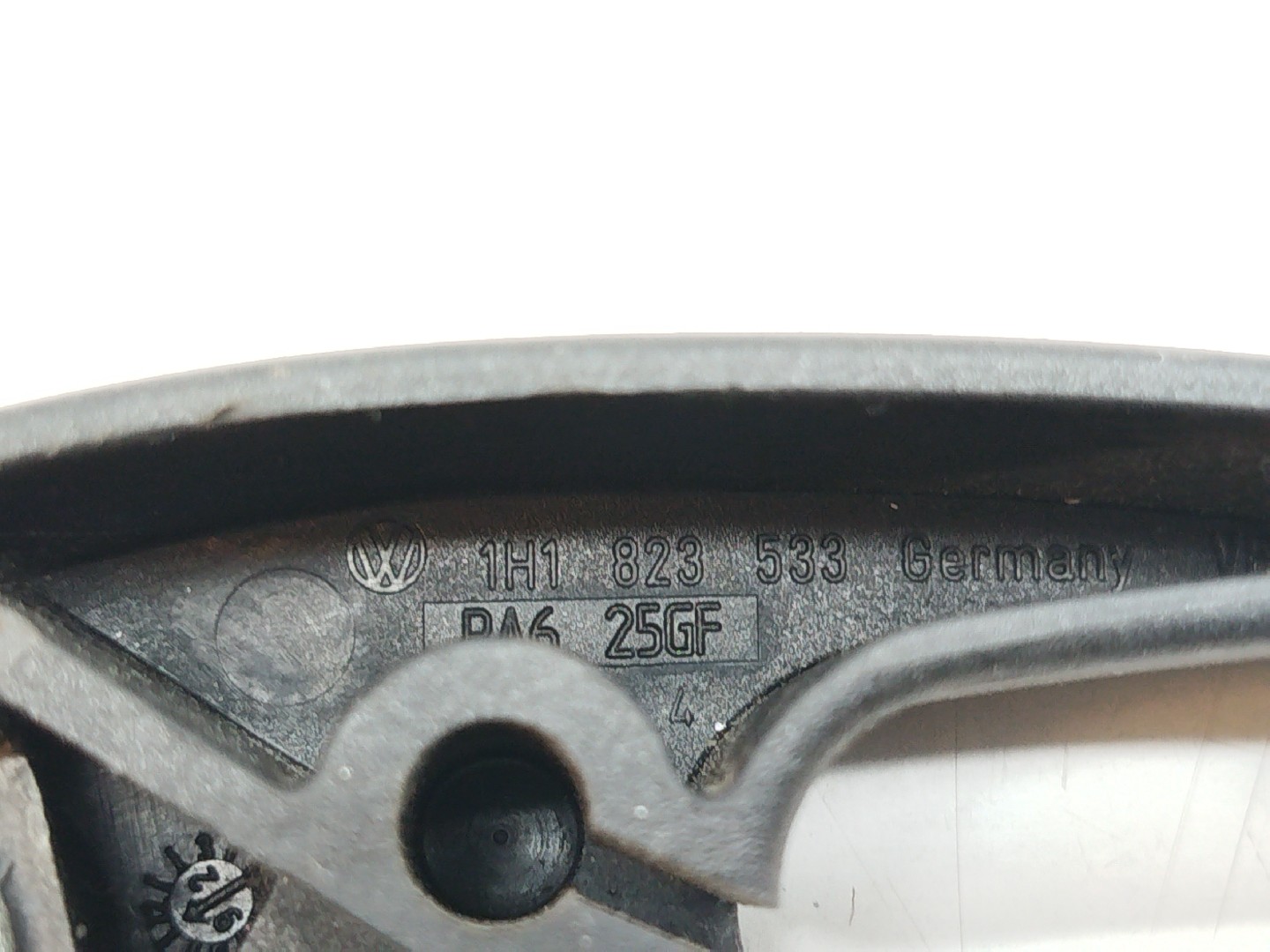 Alavanca de abertura de capô VOLKSWAGEN VENTO (1H2) | 91 - 98 Imagem-3