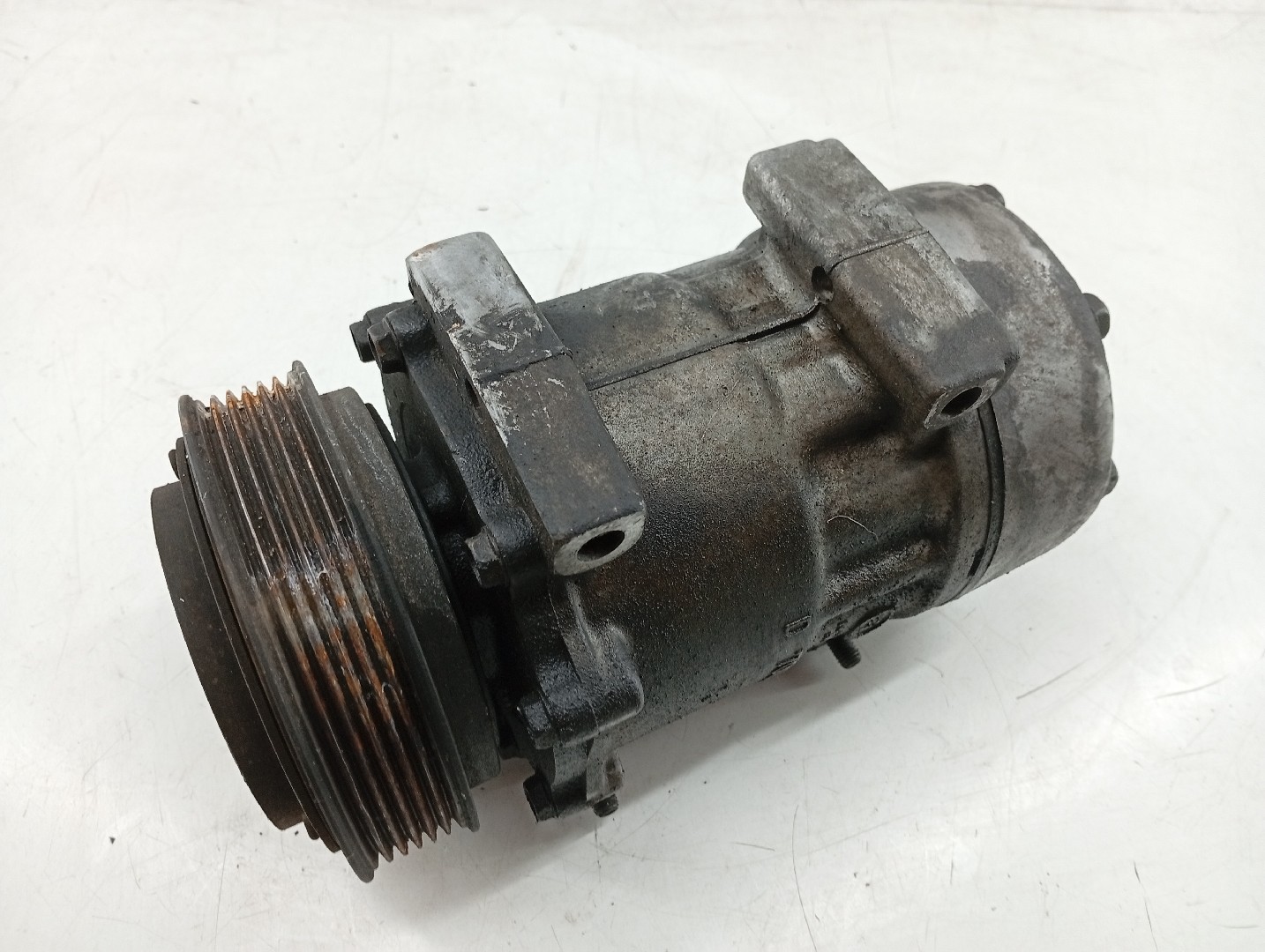 Compressor de Ar Condicionado RENAULT LAGUNA I (B56_, 556_) | 93 - 02