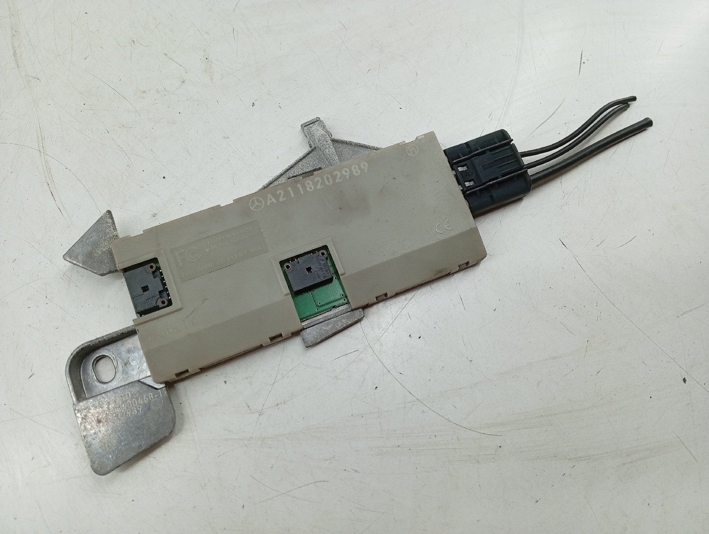Modulo Antena MERCEDES-BENZ E-CLASS T-Model (S211) | 03 - 09 Imagem-4