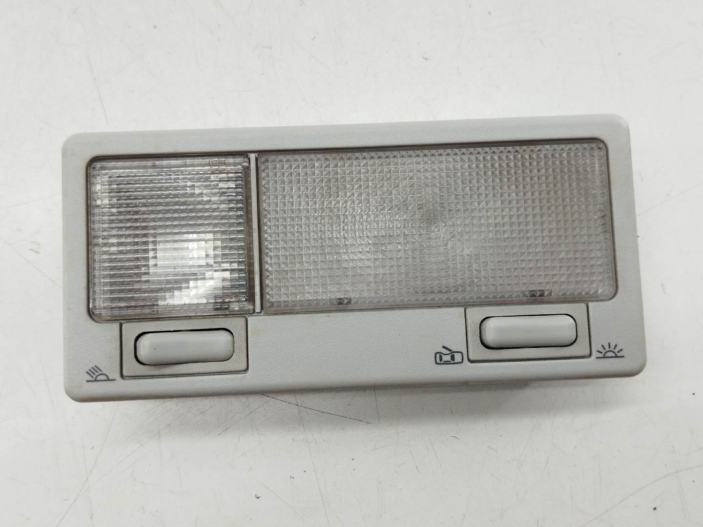 Plafonier interior frente VOLKSWAGEN VENTO (1H2) | 91 - 98