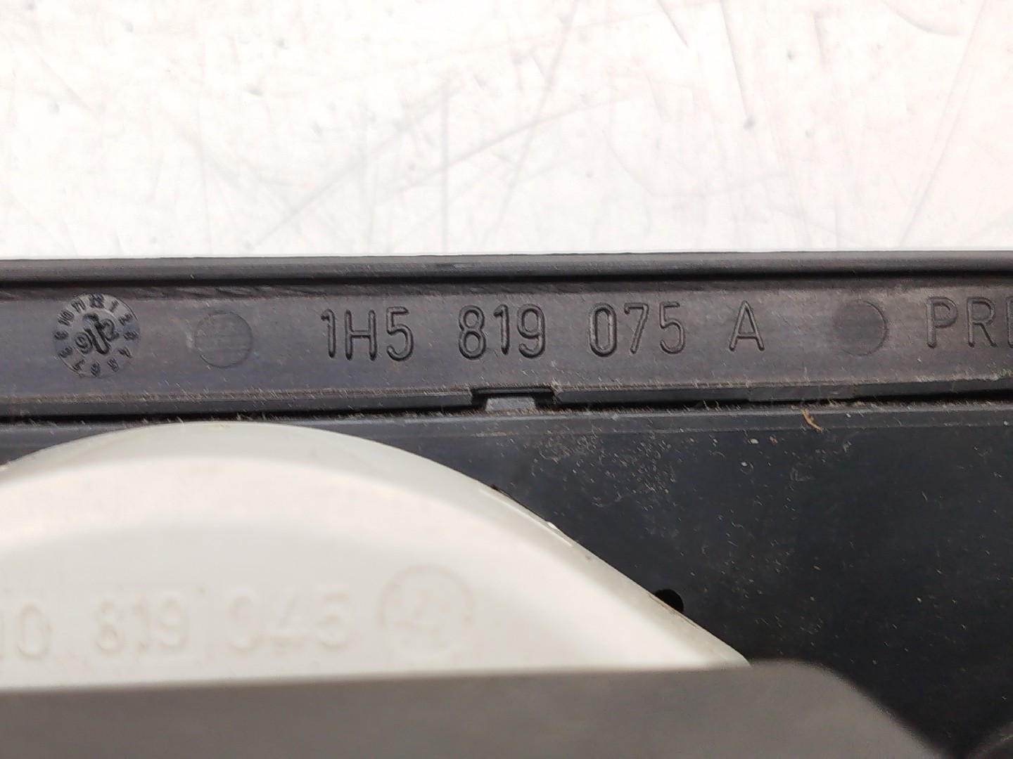 Consola da sofagem VOLKSWAGEN VENTO (1H2) | 91 - 98 Imagem-4