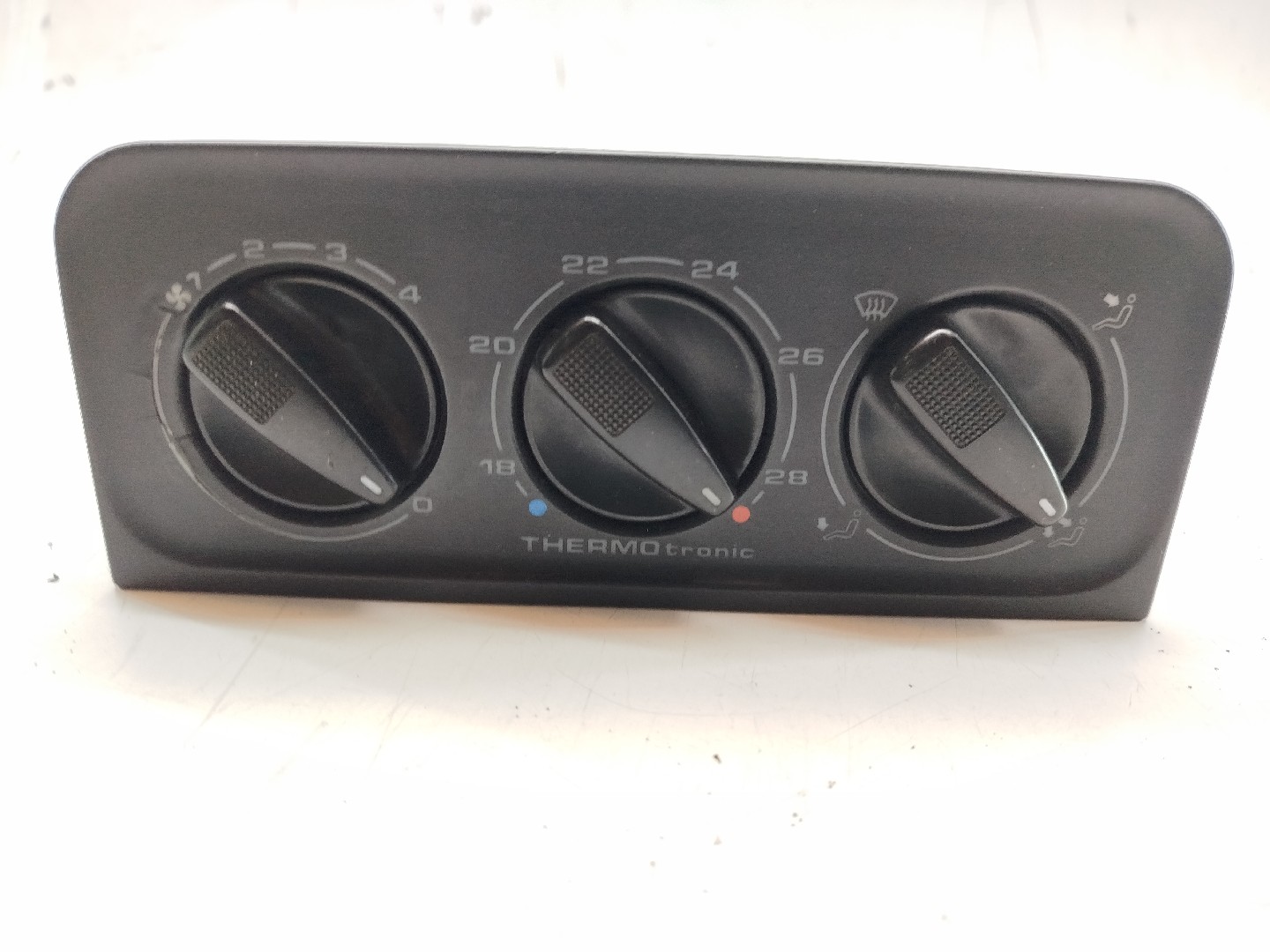 Consola da sofagem VOLKSWAGEN VENTO (1H2) | 91 - 98 Imagem-8