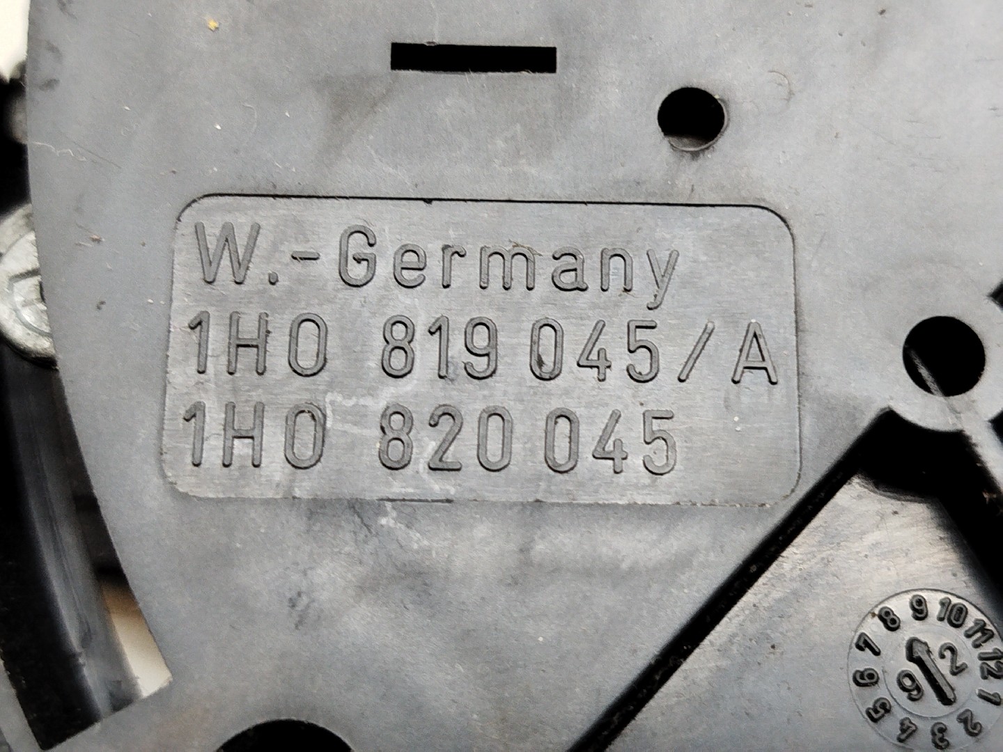 Consola da sofagem VOLKSWAGEN VENTO (1H2) | 91 - 98 Imagem-7