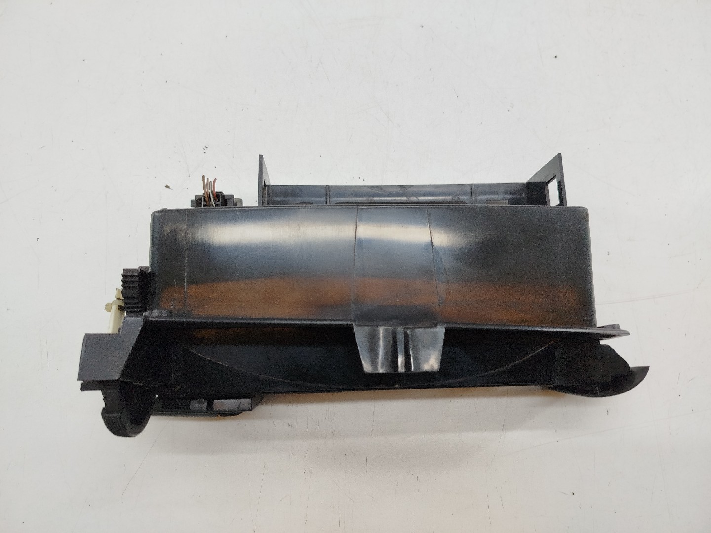 Moldura de consola central VOLKSWAGEN VENTO (1H2) | 91 - 98 Imagem-1
