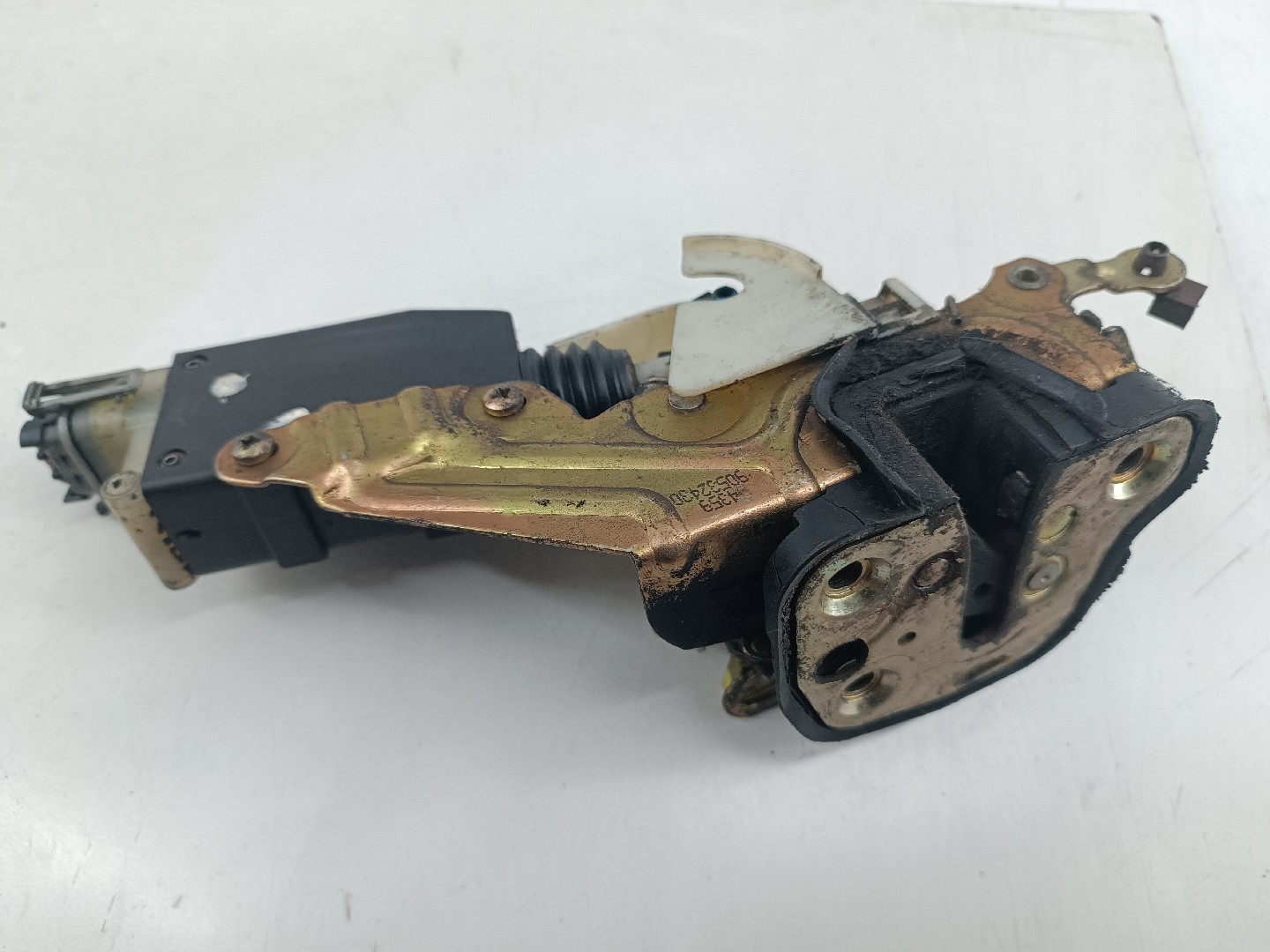 Fecho da Porta Frente Direito OPEL CORSA B Caixa (S93) | 94 - 01