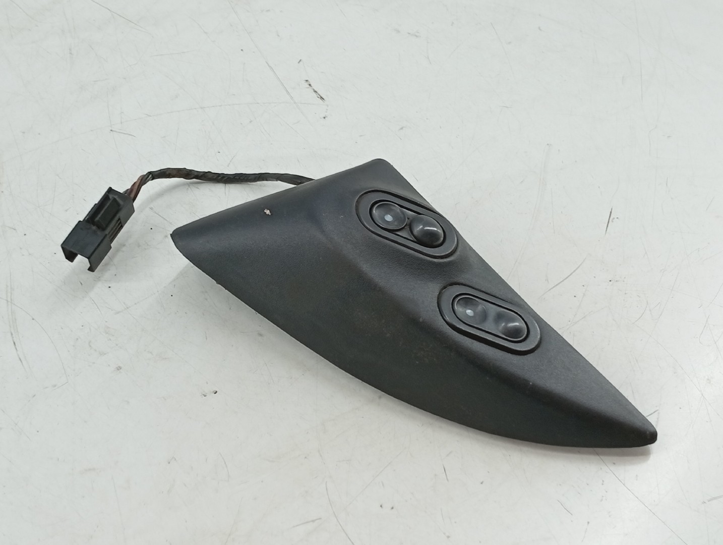 Comutador de vidro frente esquerdo OPEL CORSA B Caixa (S93) | 94 - 01 Imagem-4