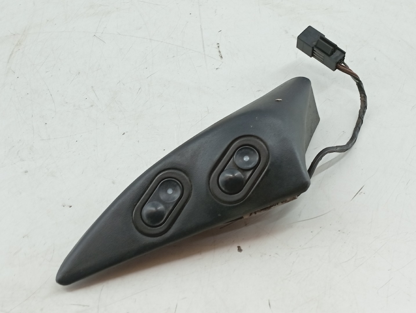 Comutador de vidro frente esquerdo OPEL CORSA B Caixa (S93) | 94 - 01 Imagem-2