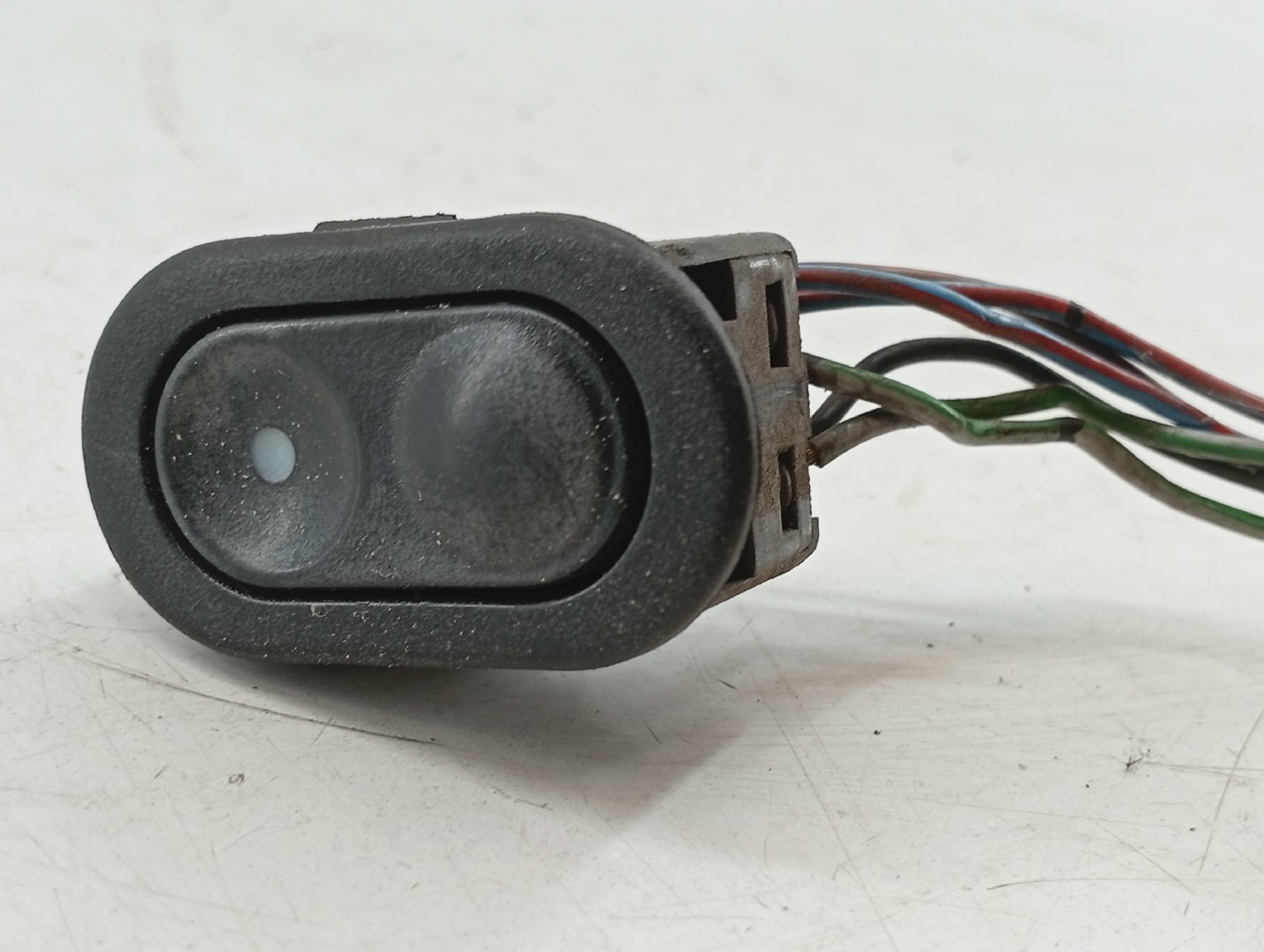 Comutador de vidro frente direito OPEL CORSA B Caixa (S93) | 94 - 01 Imagem-1