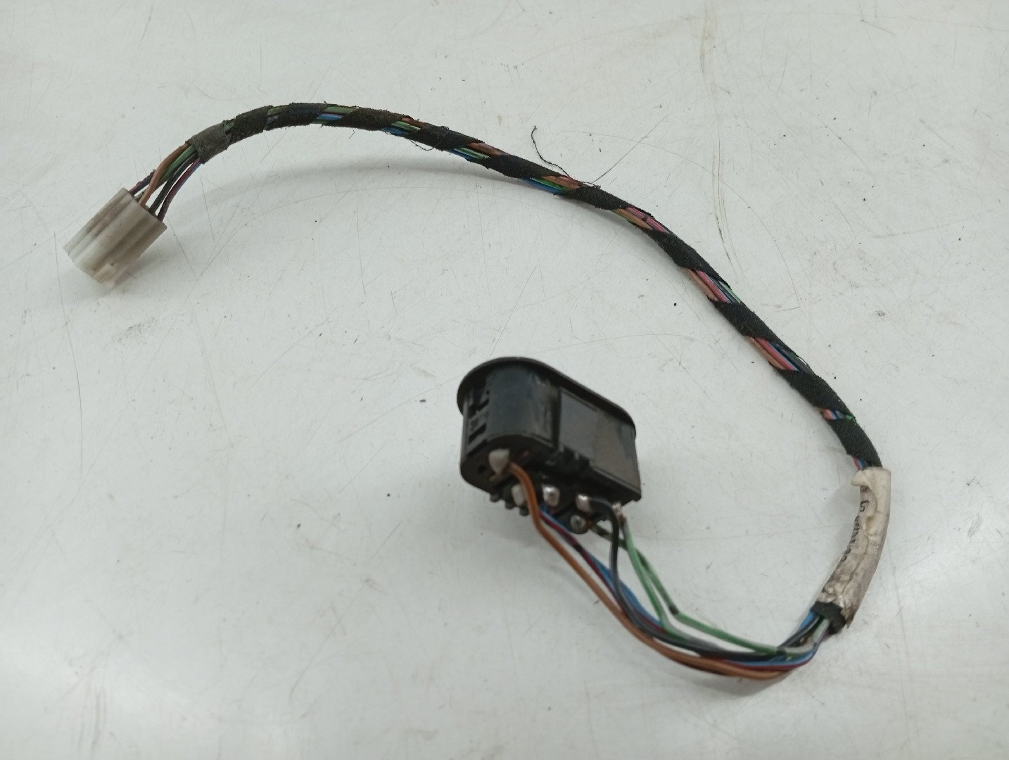 Comutador de vidro frente direito OPEL CORSA B Caixa (S93) | 94 - 01 Imagem-6