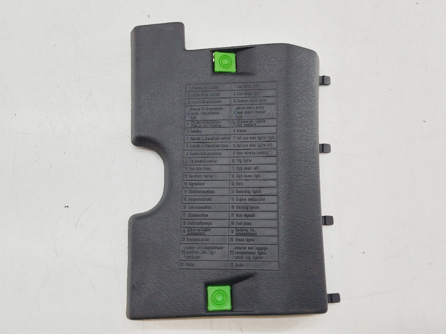 Tampa de caixa de fusiveis VOLKSWAGEN VENTO (1H2) | 91 - 98