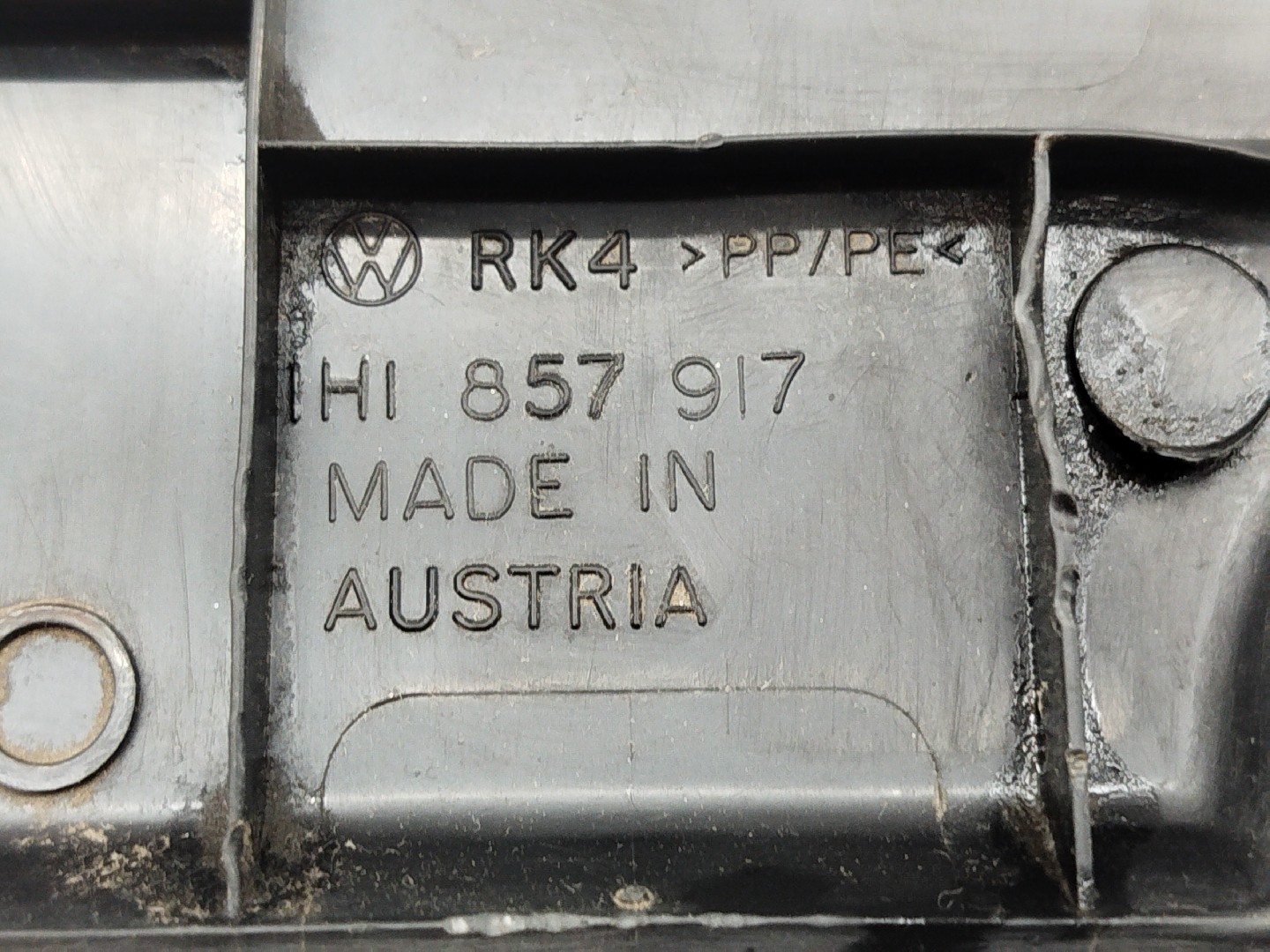 Tampa de caixa de fusiveis VOLKSWAGEN VENTO (1H2) | 91 - 98 Imagem-2